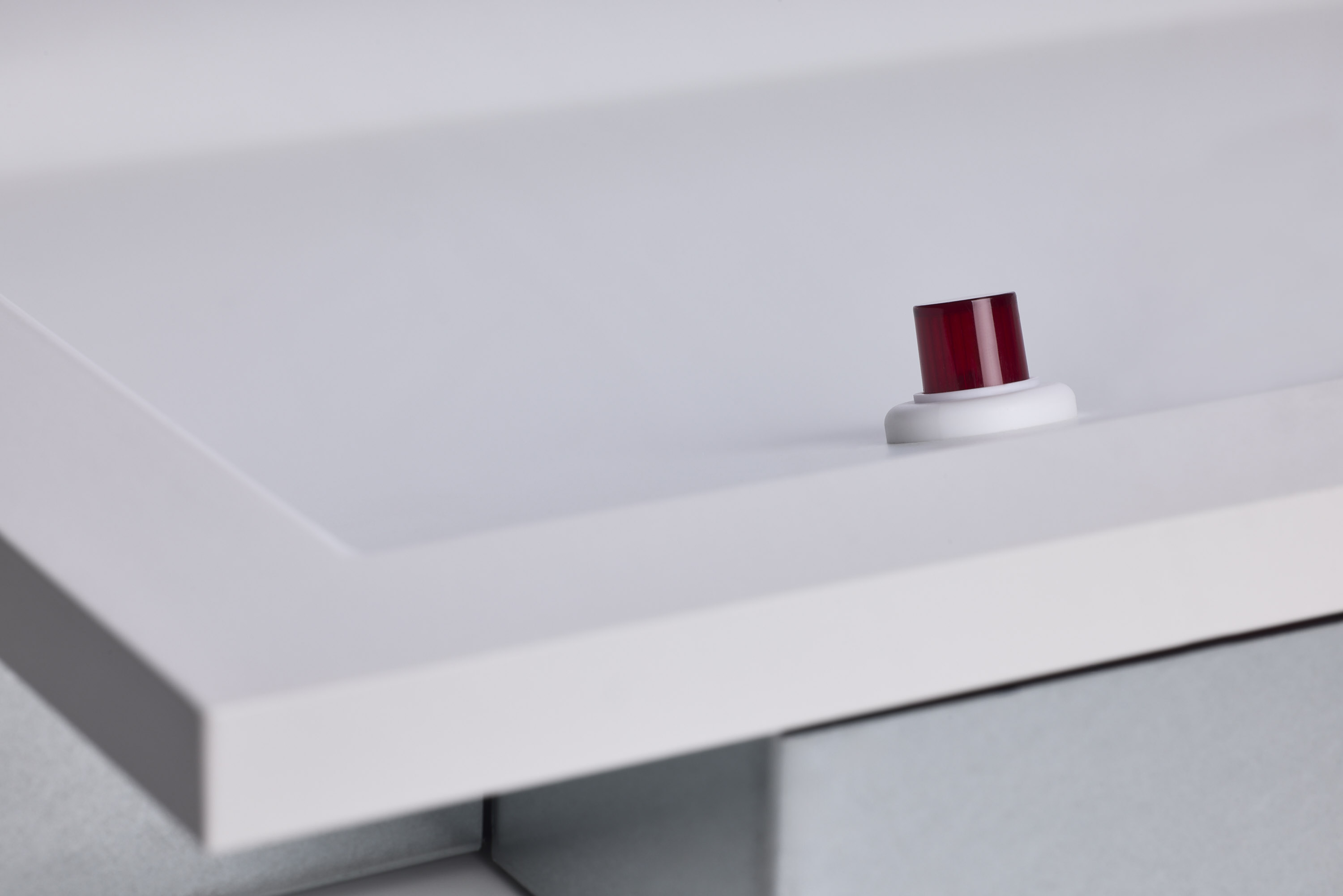 1X4 EM SINGLE BASKET TROFFER - 65-1605