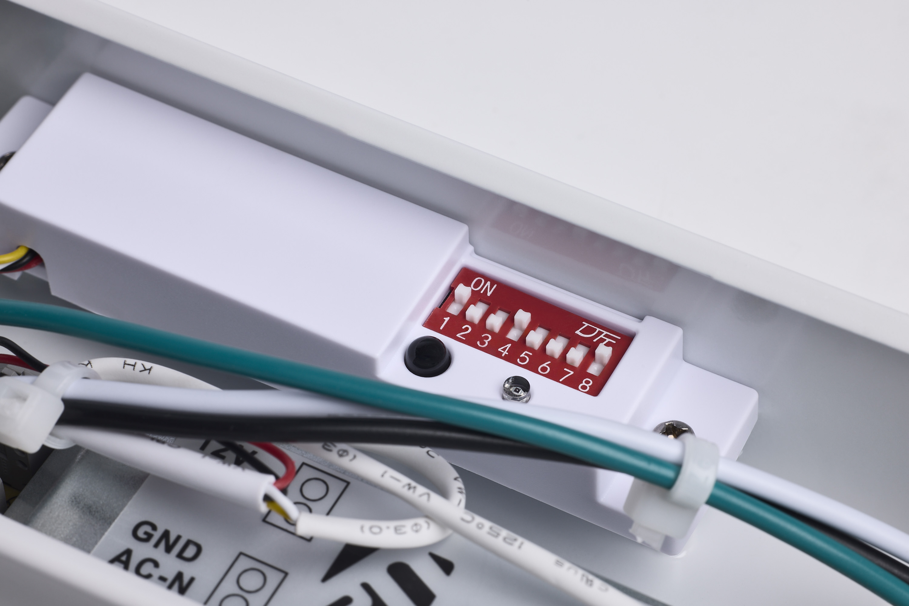 2' LINEAR STRIP W/SENSOR - 65-1700