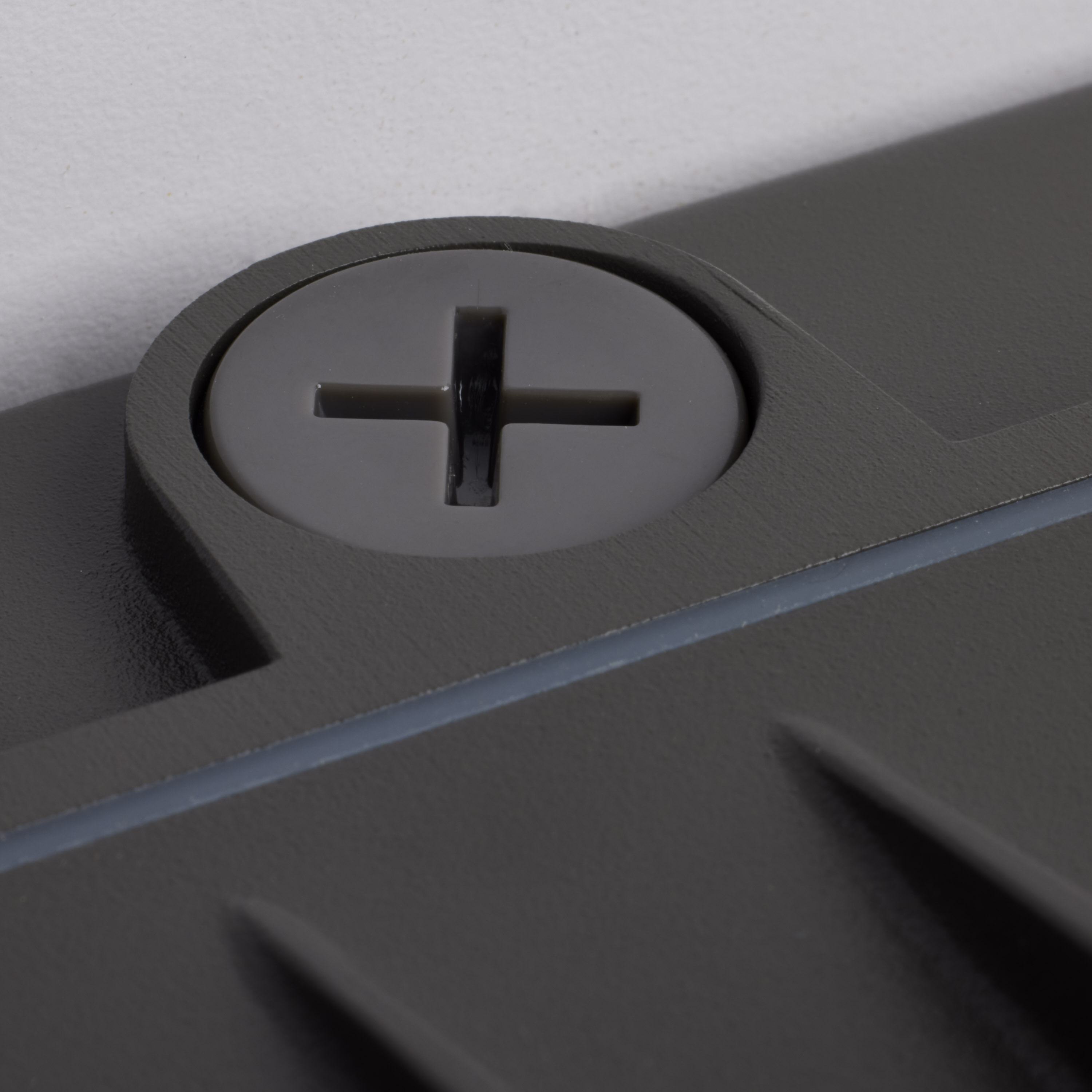 60W SEMI CUTOFF WALL PACK - 65-675