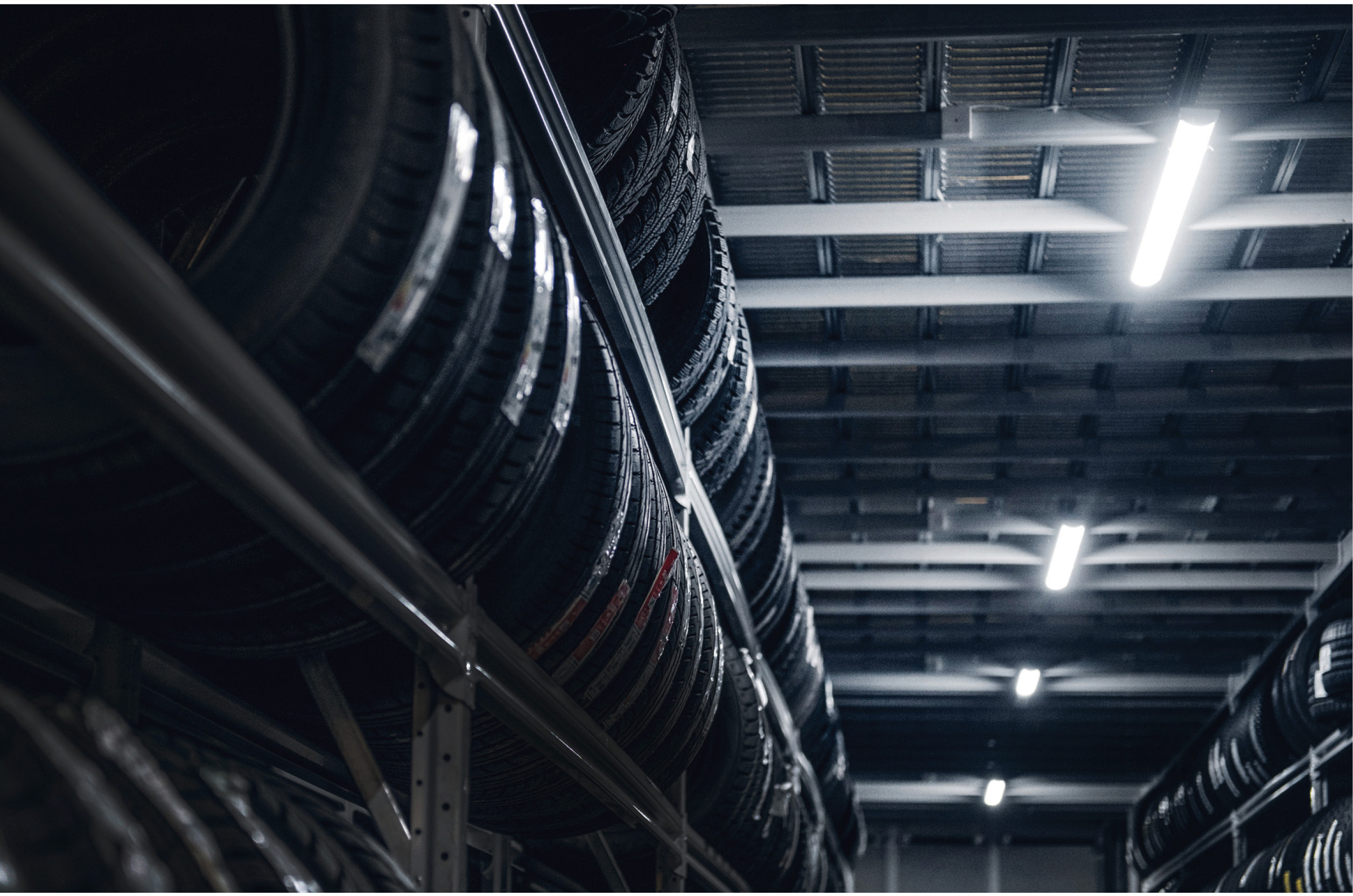 2' LINEAR STRIP WHITE FINISH - 65-700