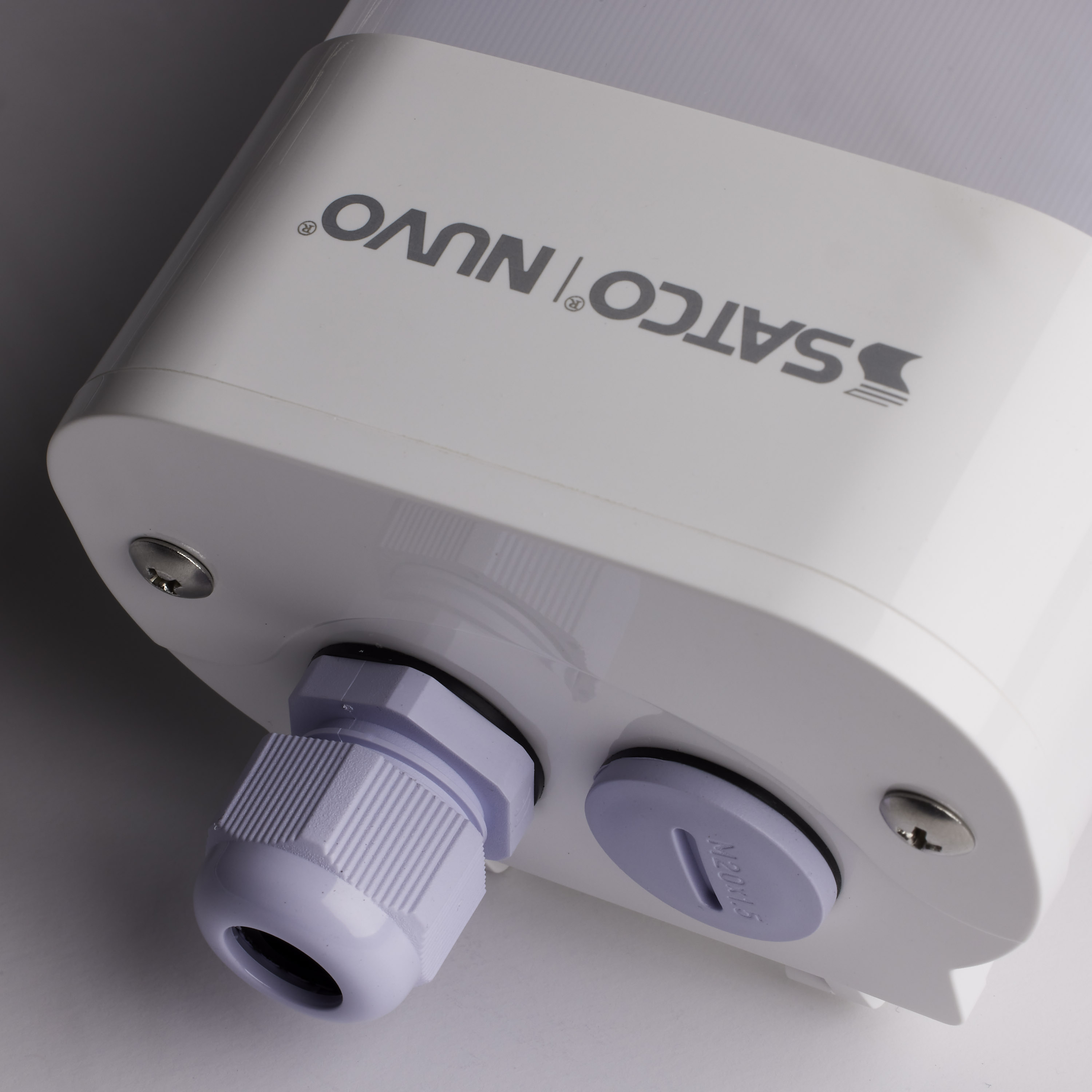 4' LED TRI-PROOF LINEAR - 65-831R1