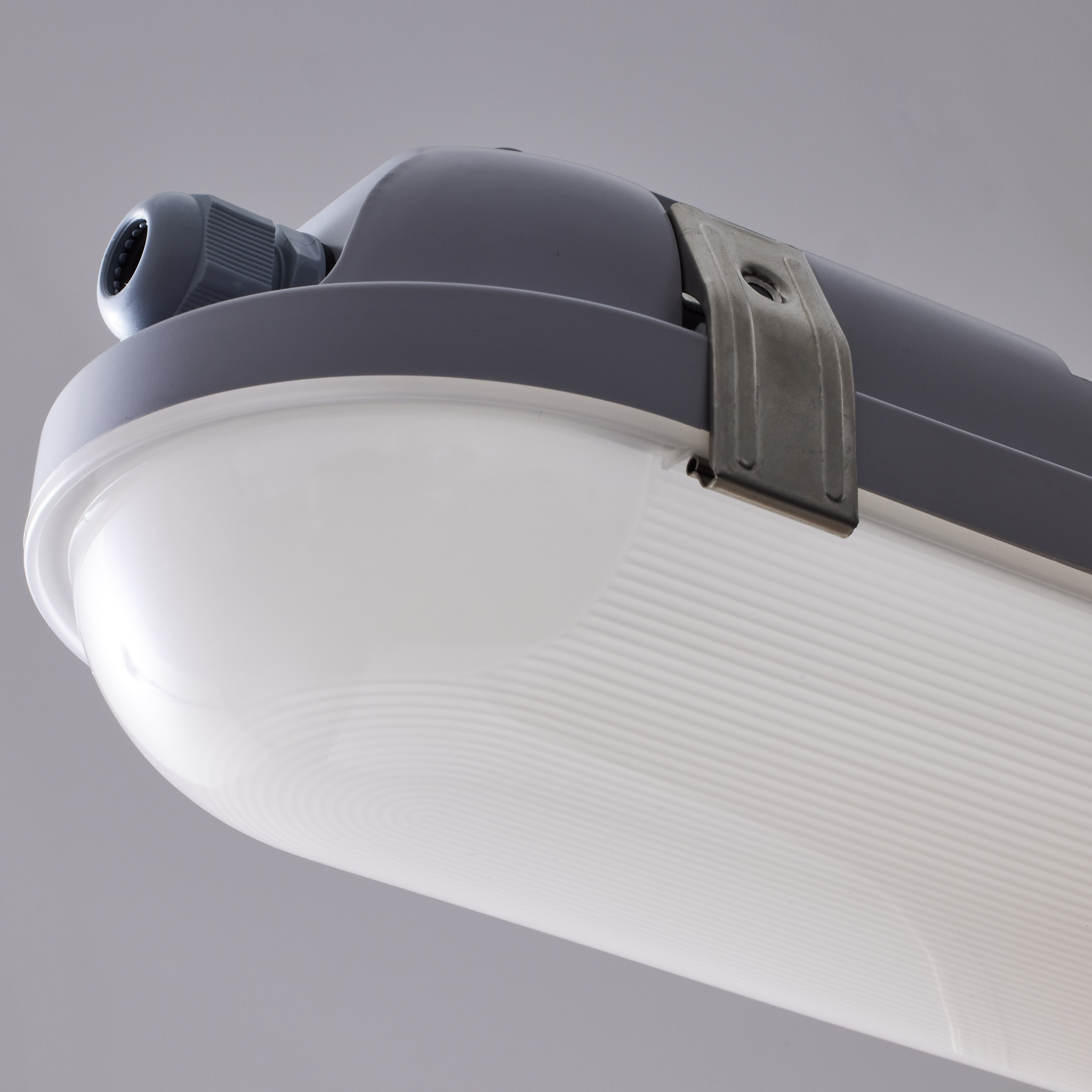 4' LED EM LINEAR VAPOR PROOF - 65-837