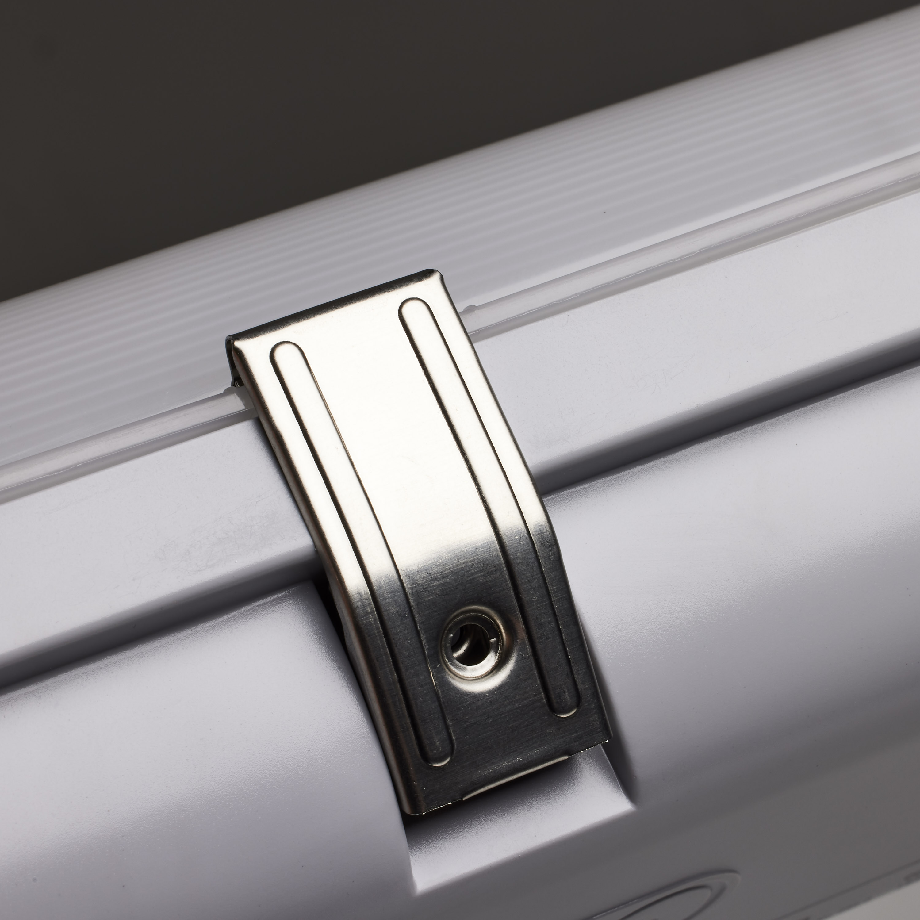 4' VAPOR PROOF W/EM & SENSOR - 65-839