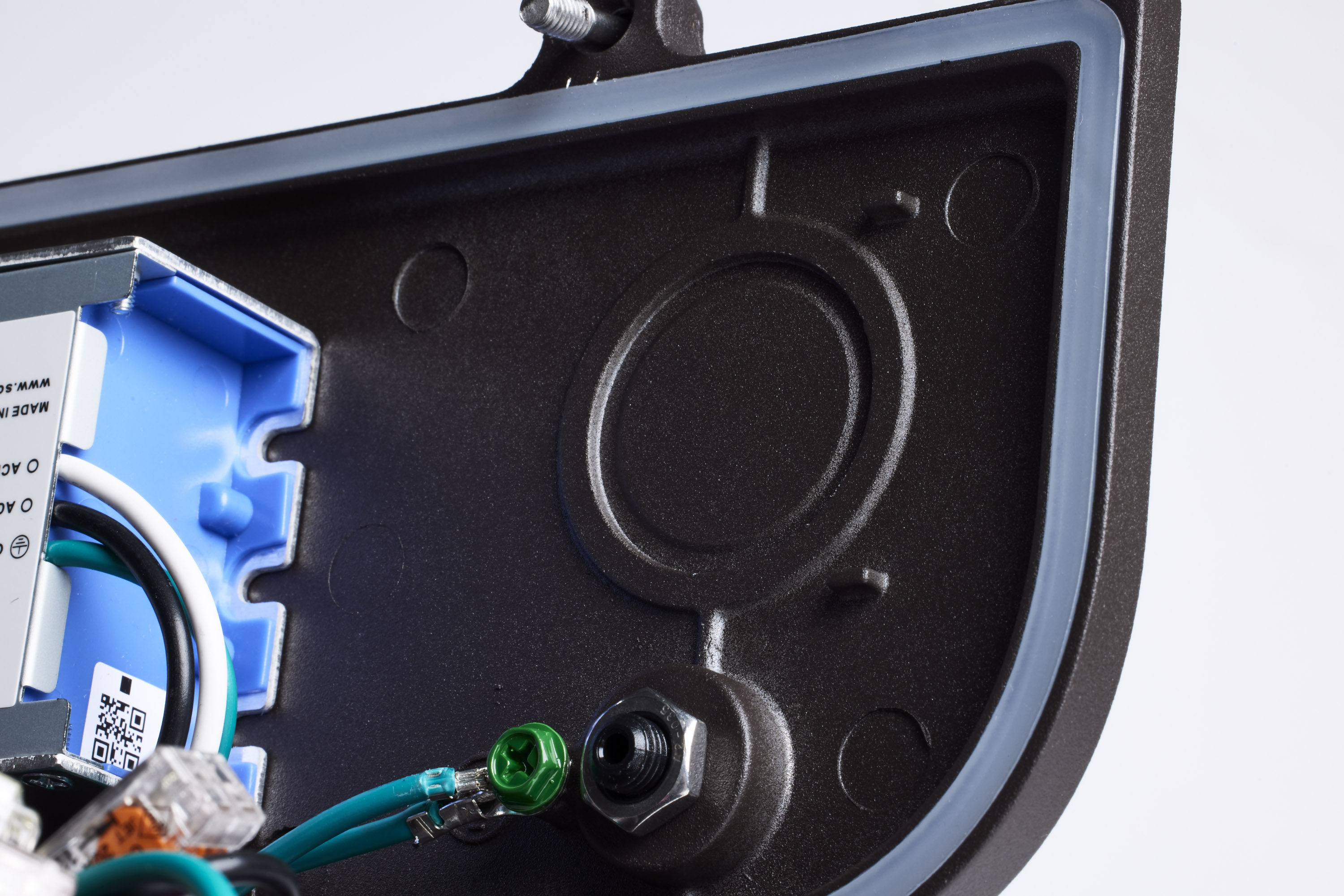 240W LED AREA LIGHT TYPE III - 65-846