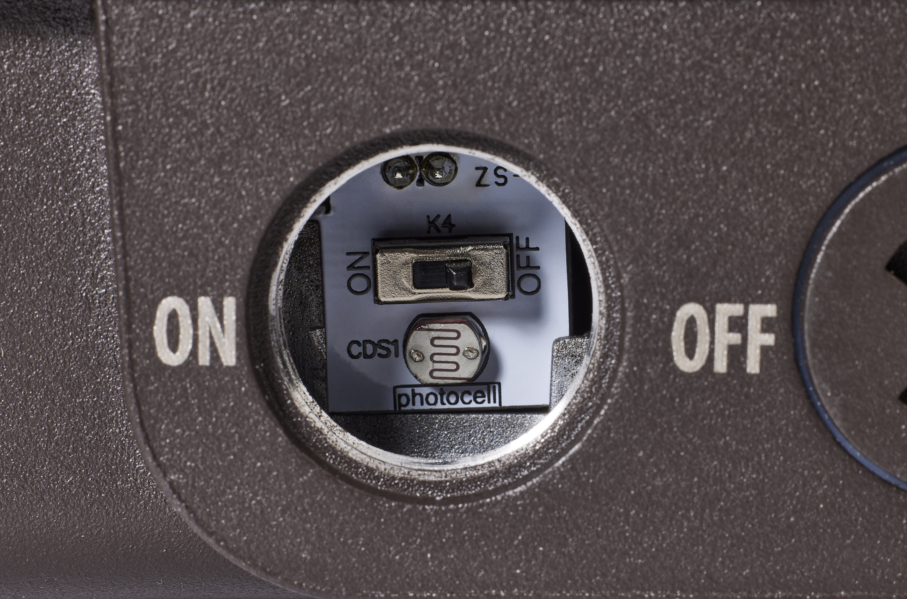 LED LOW PROFILE WALL PACK - 65-885