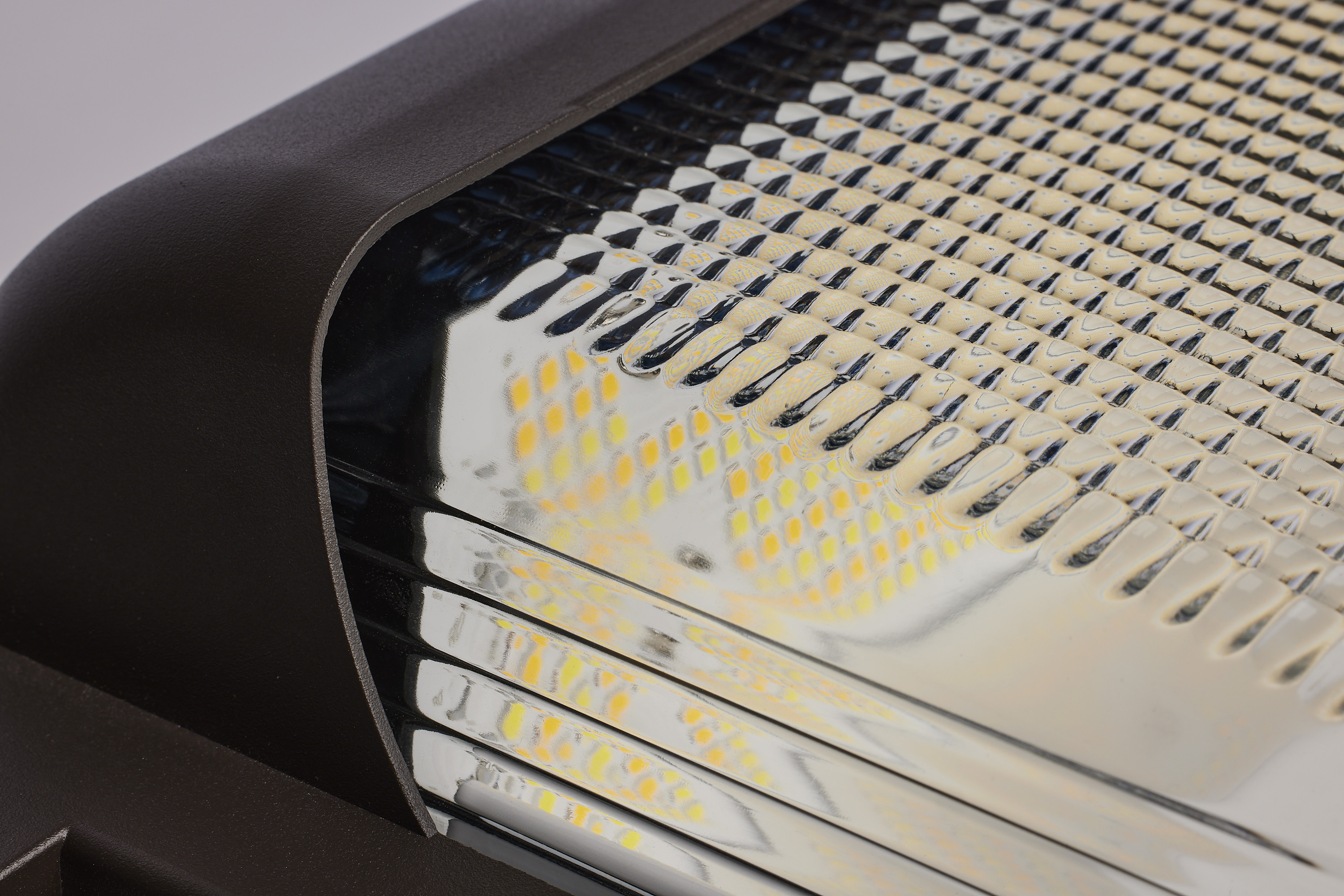 LED EM LOW PRO WALL PACK - 65-886
