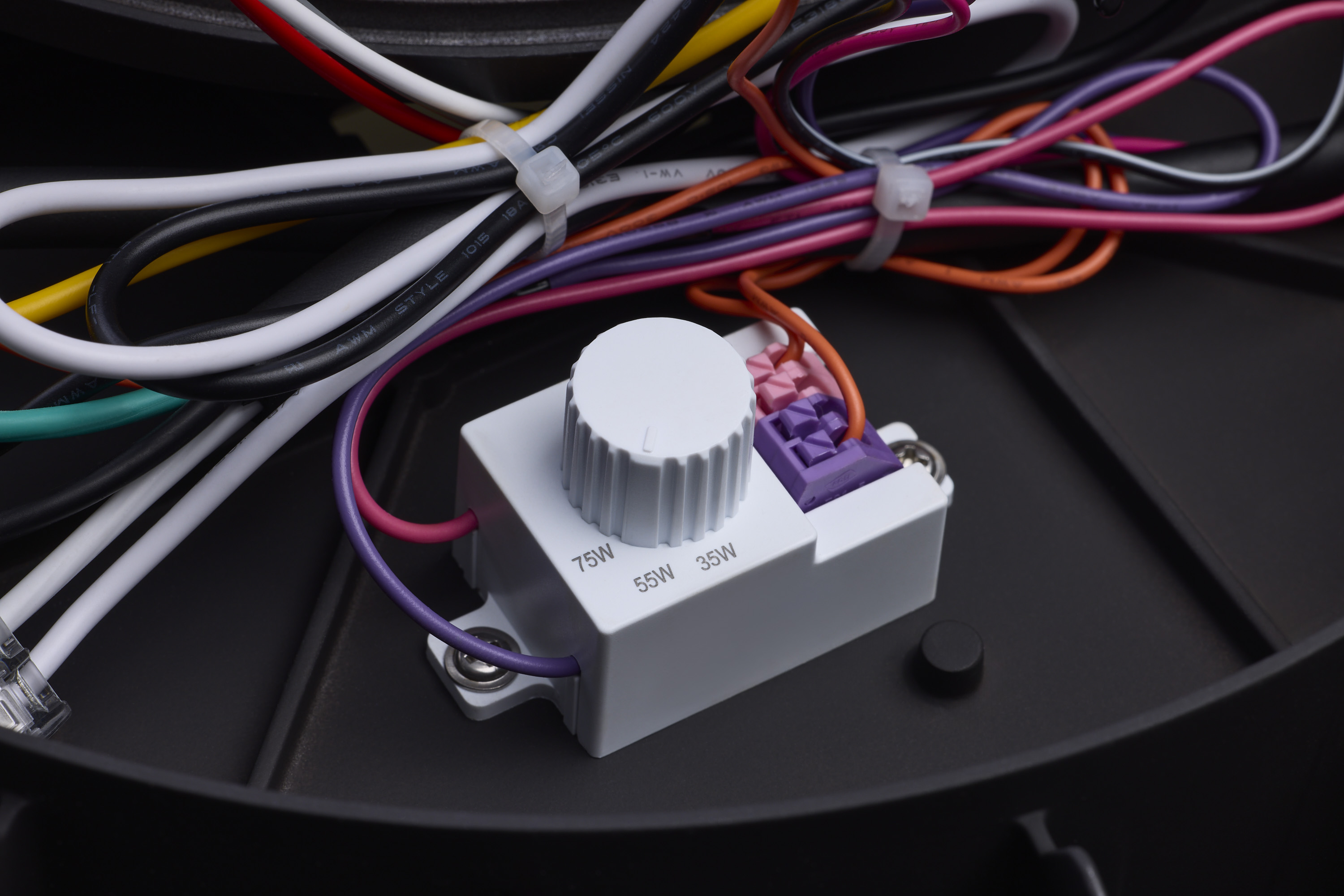LED LG POST TOP W/PC 120-347V - 65-896