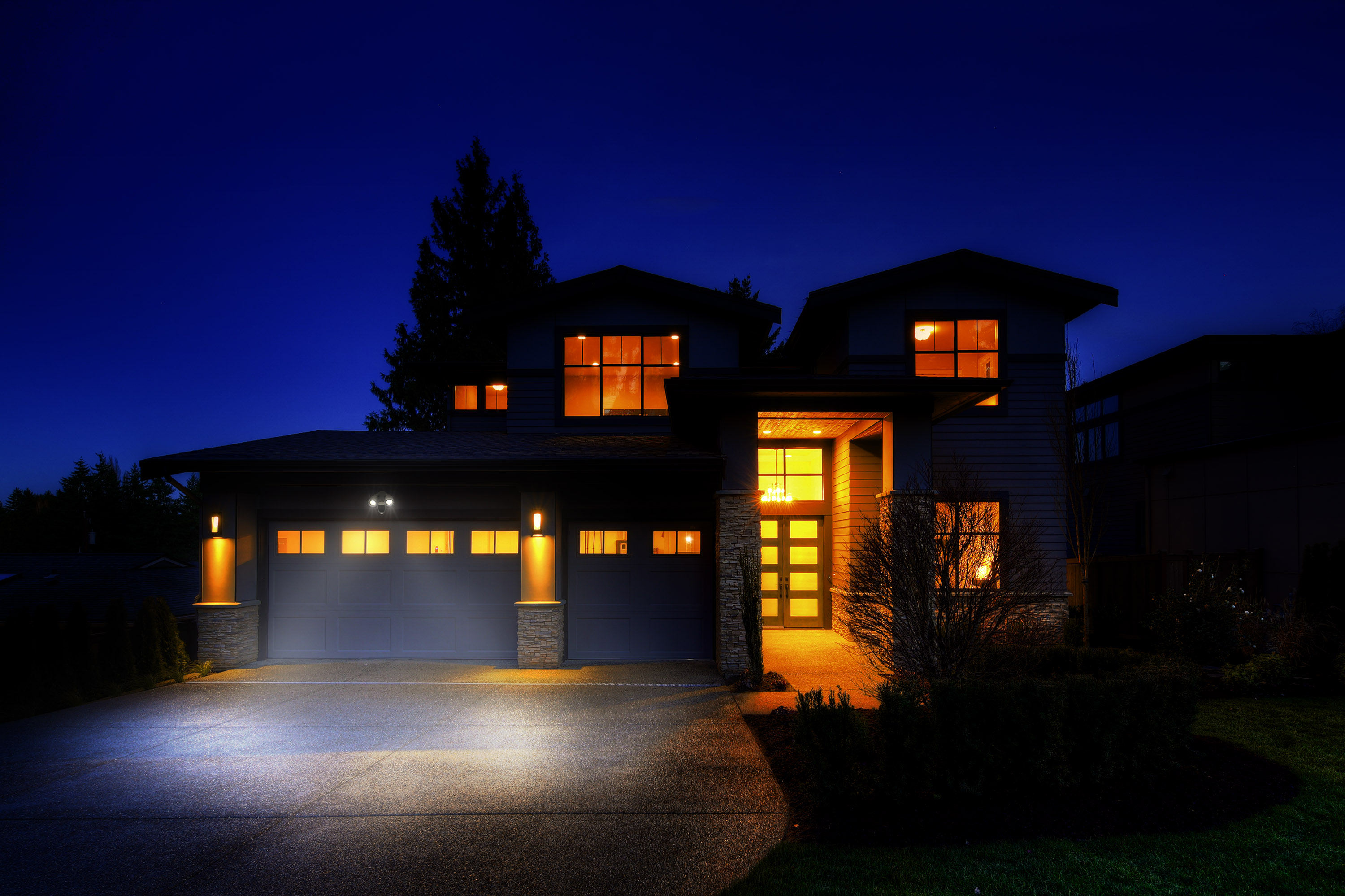 BULLET SEC LGT W/ CAMERA - WH - 65-900