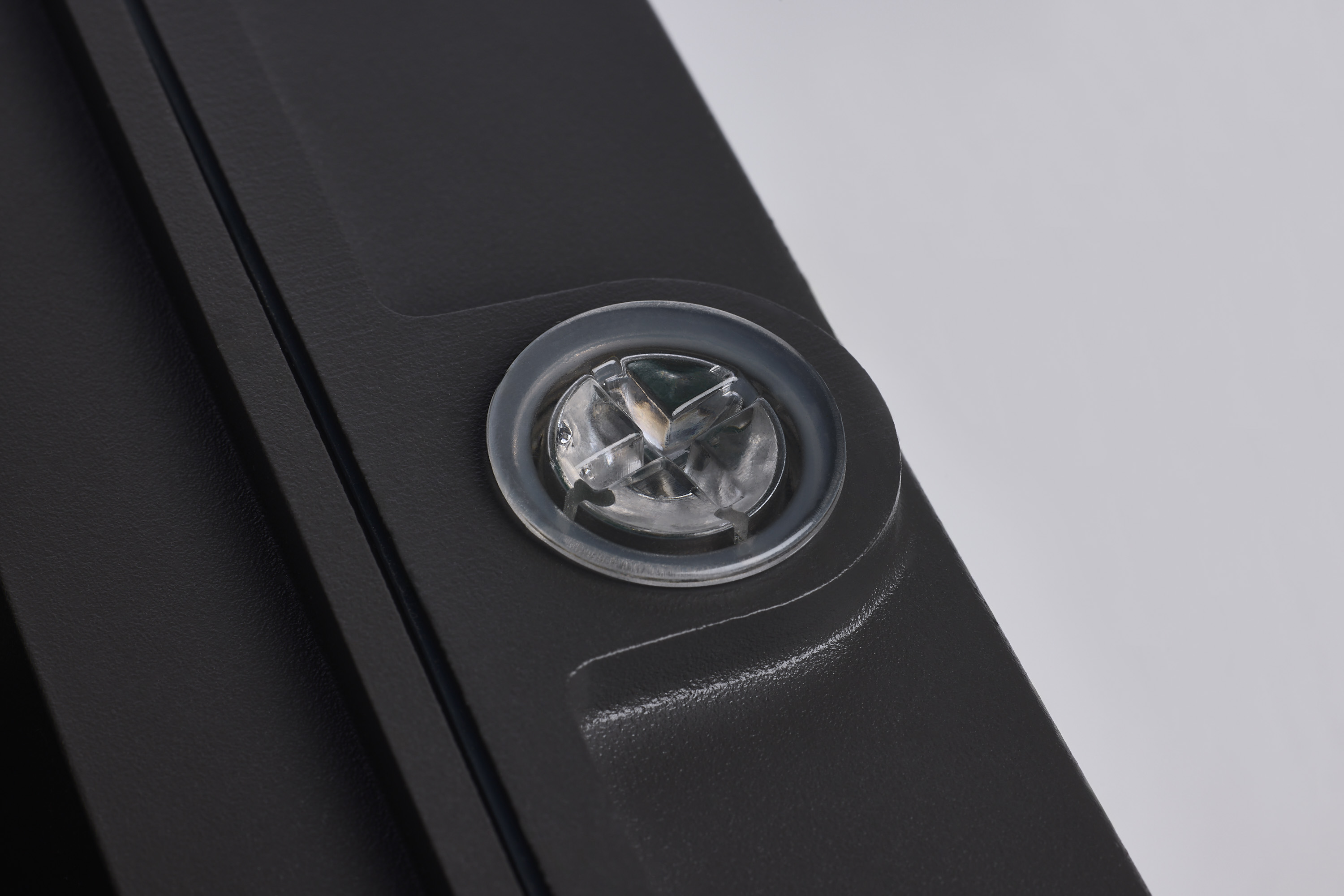 LARGE ADJUSTABLE WALL PACK - 65-944