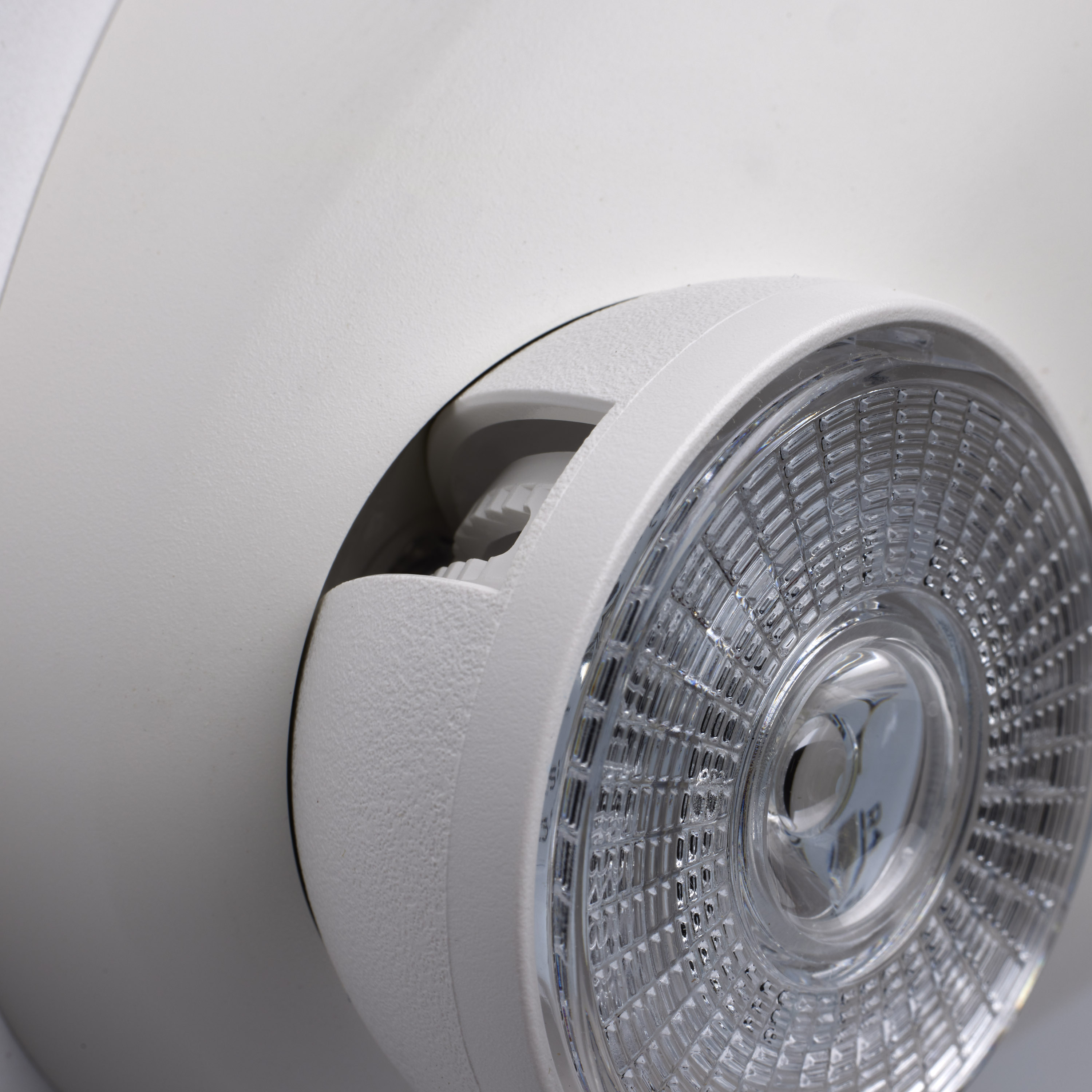 EMERG LIGHT DH - RC - 67-139