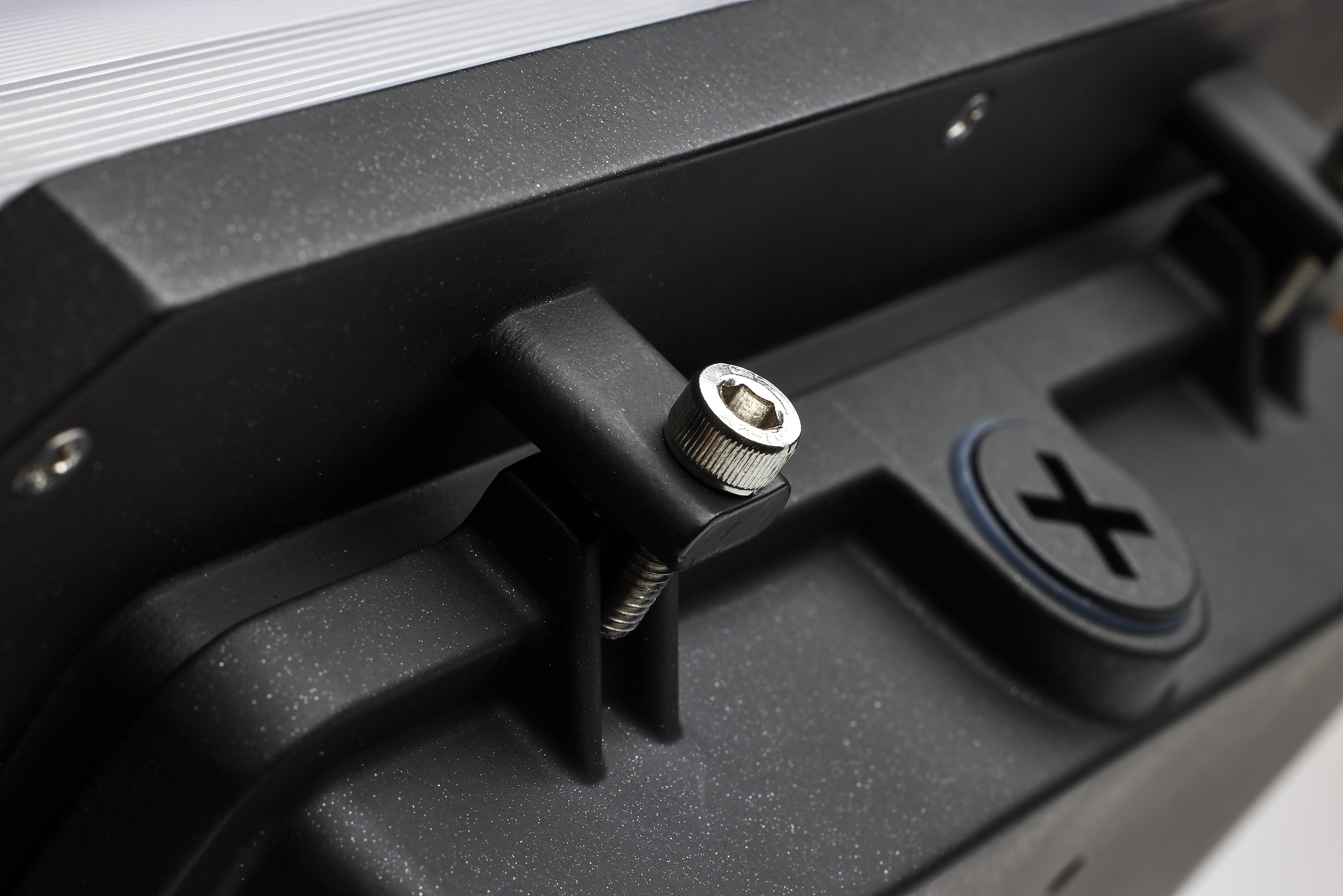 DOMINO WIDE BEAM CANOPY BRONZE - 68-163