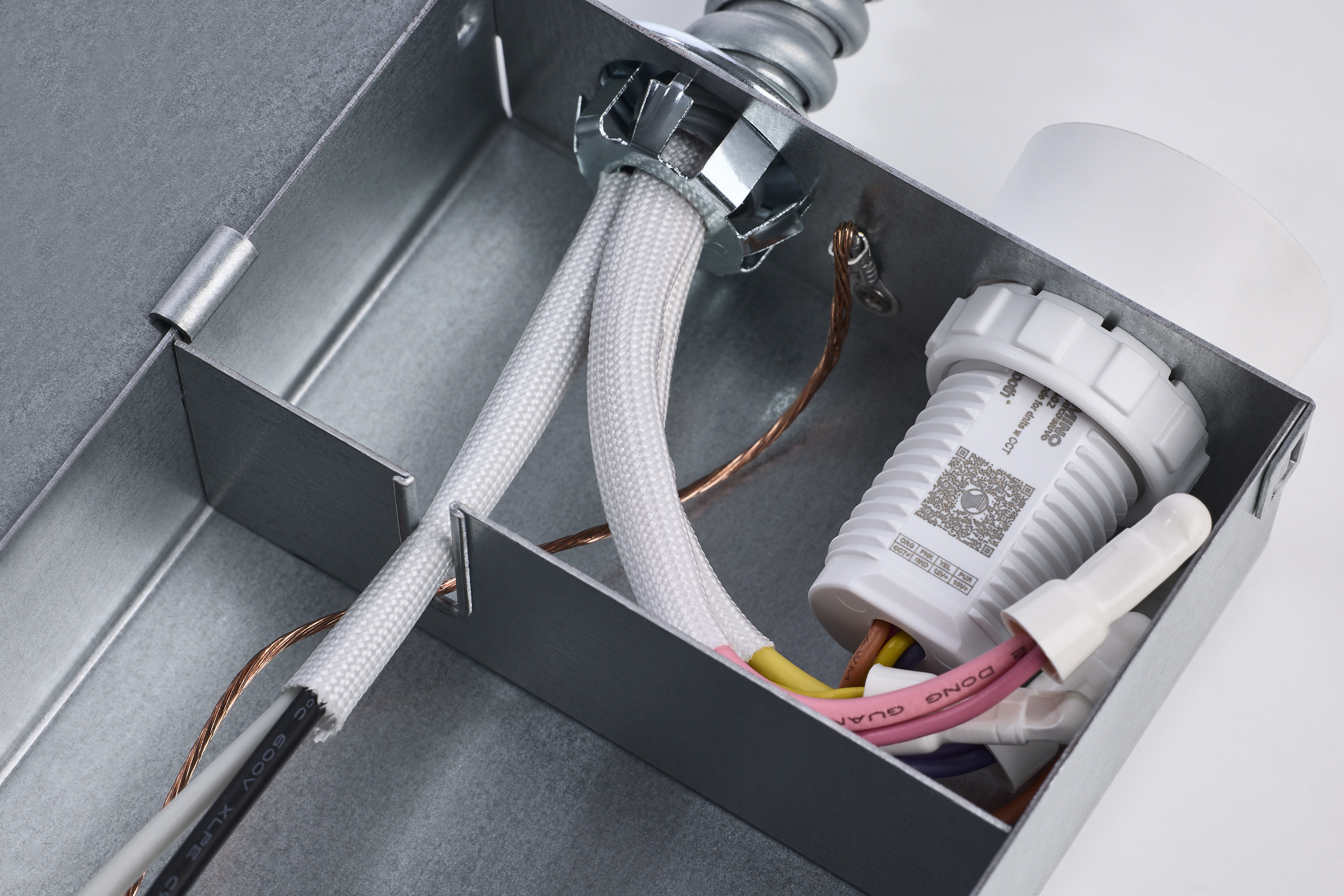 DOMINO 19W/CDL/6/120-347 - 68-212