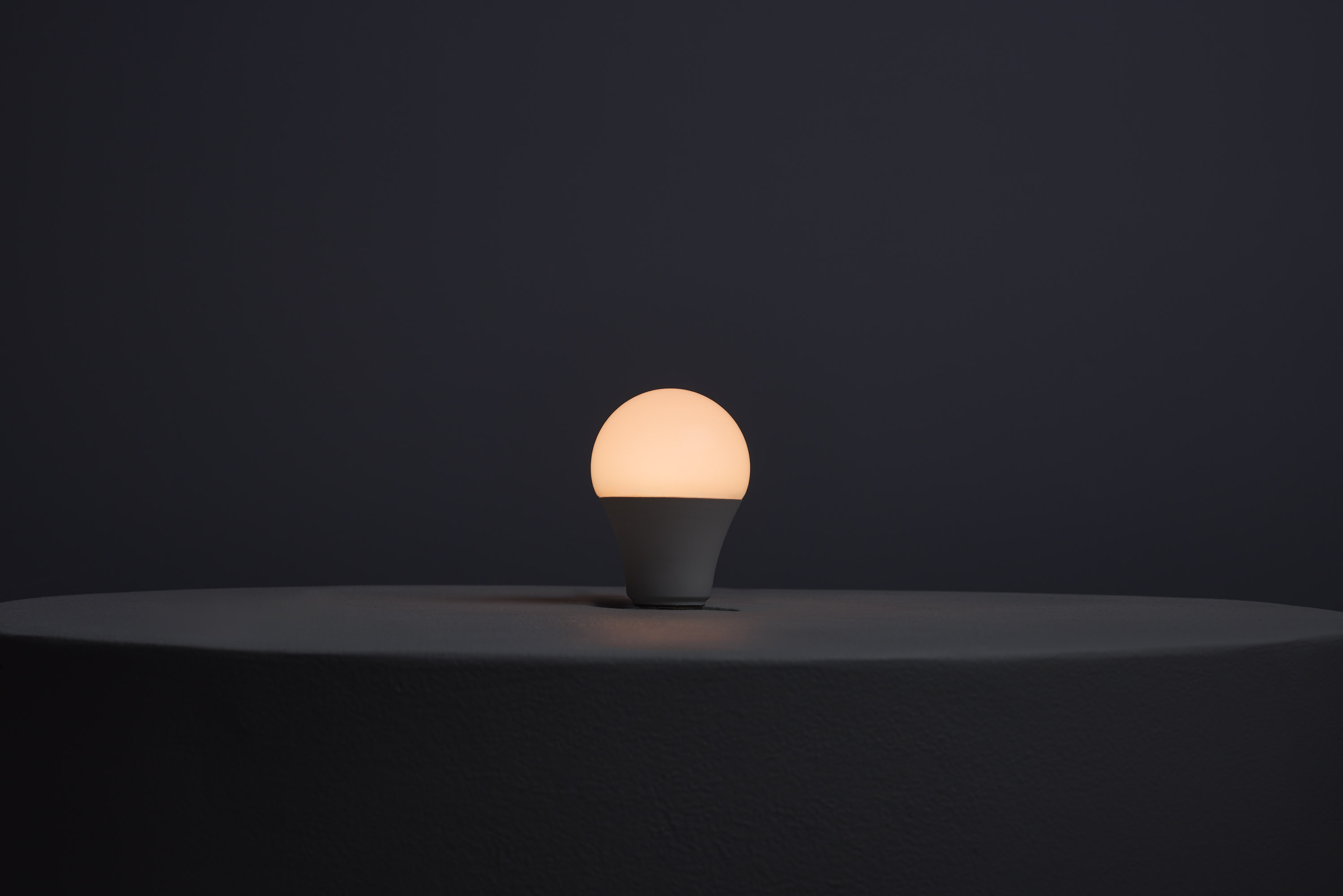 A19/10W/LED/RGBTW/SF - S11100