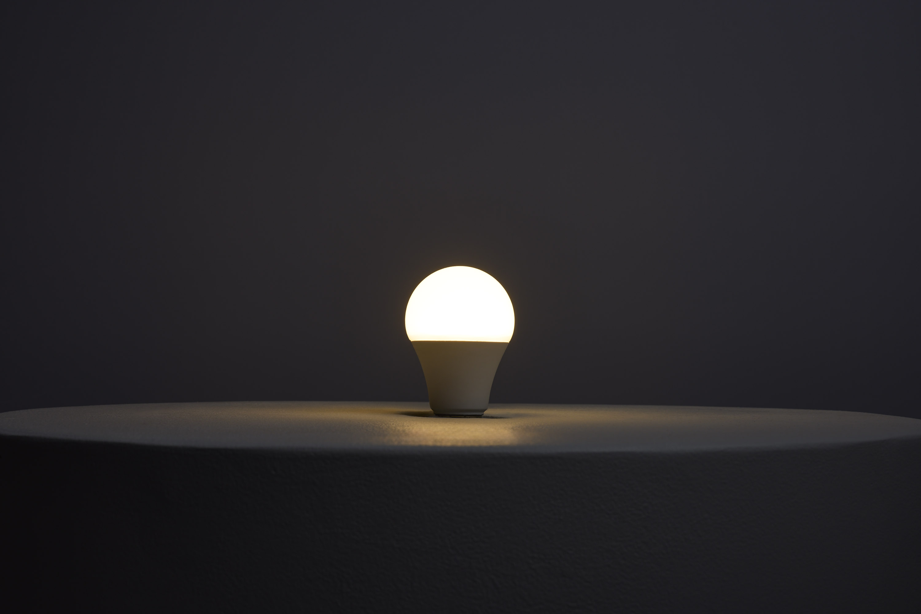 A19/10W/LED/RGBTW/SF - S11100