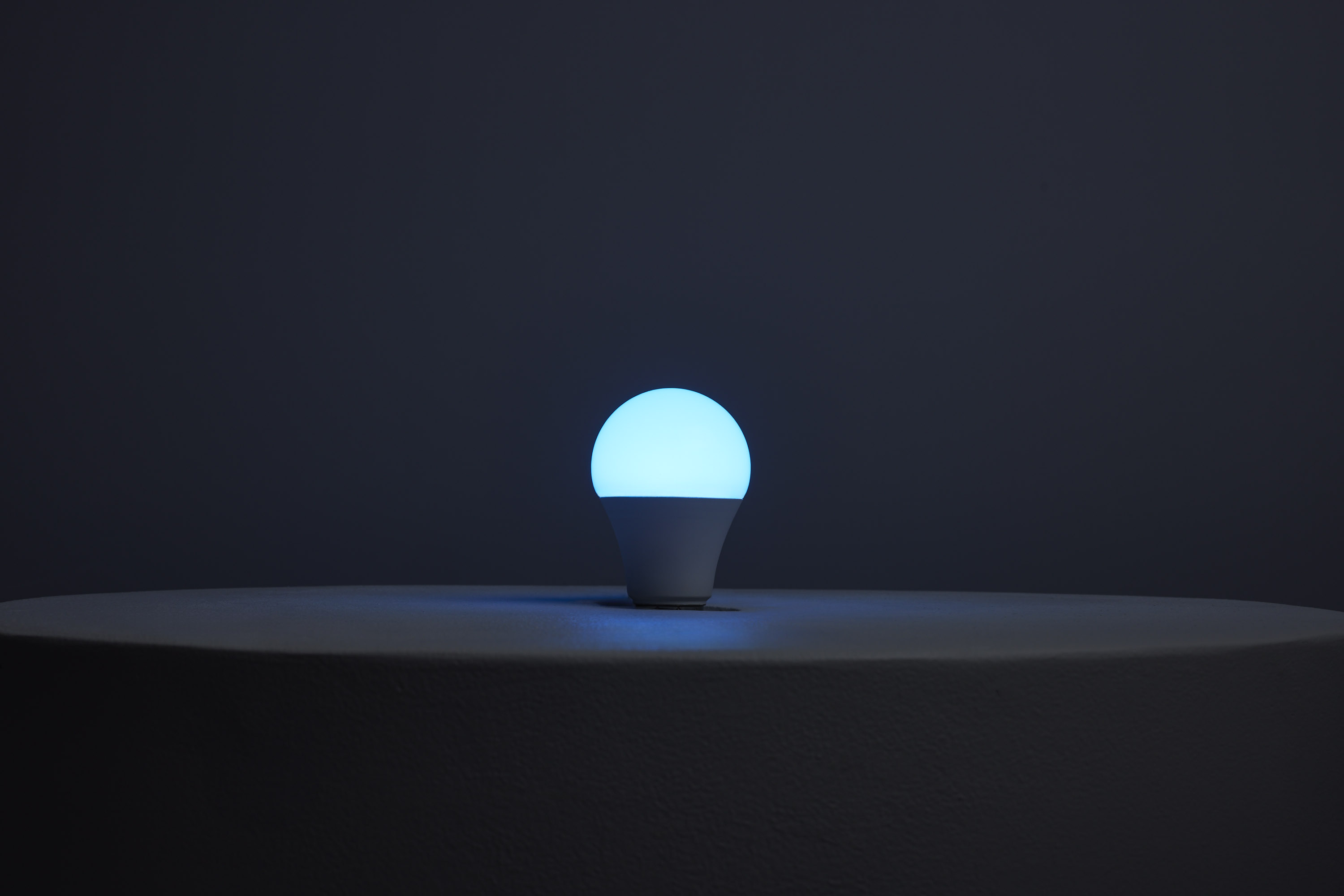 A19/10W/LED/RGBTW/SF - S11100