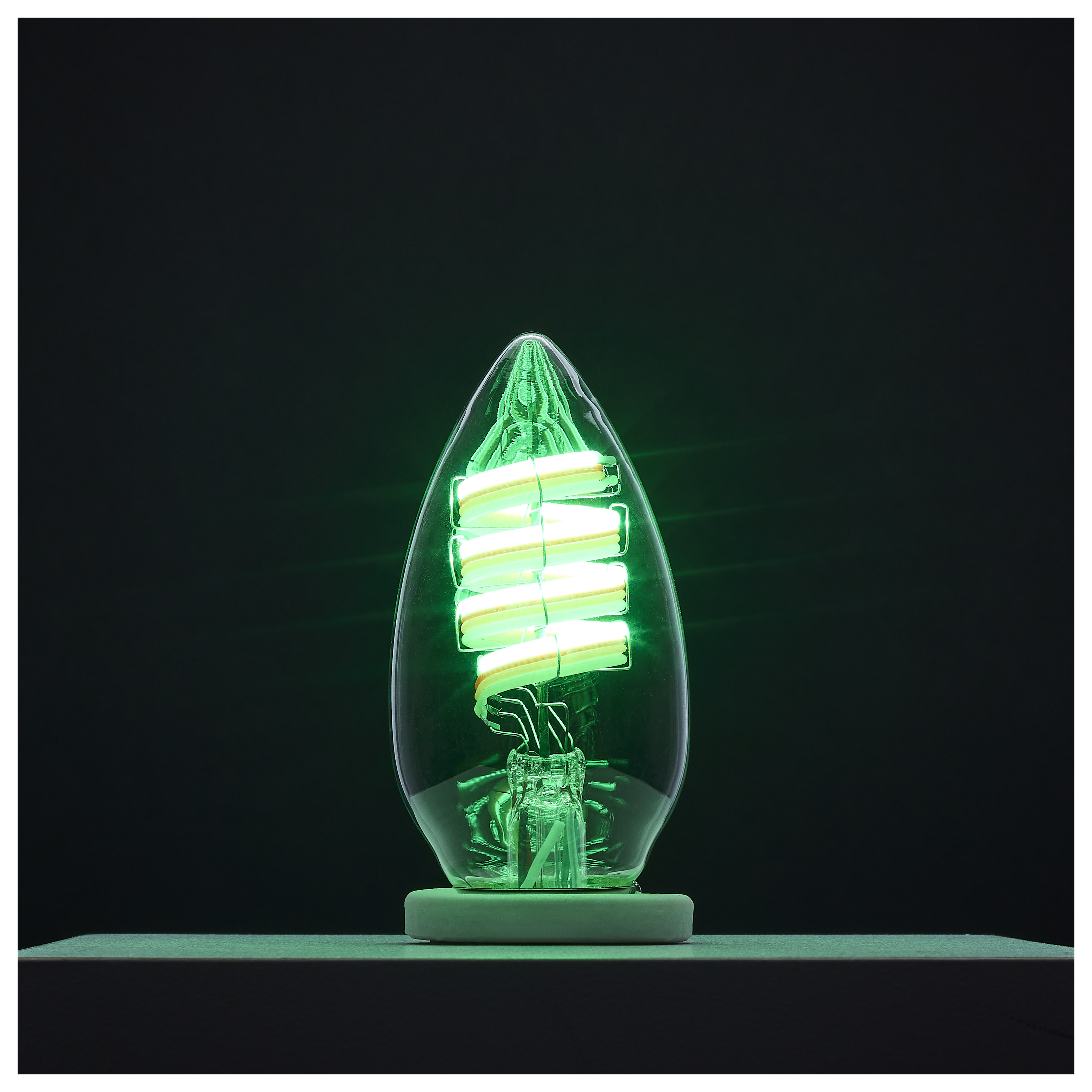 B11/4W/LED/RGBTW/CL/E26 - S11243