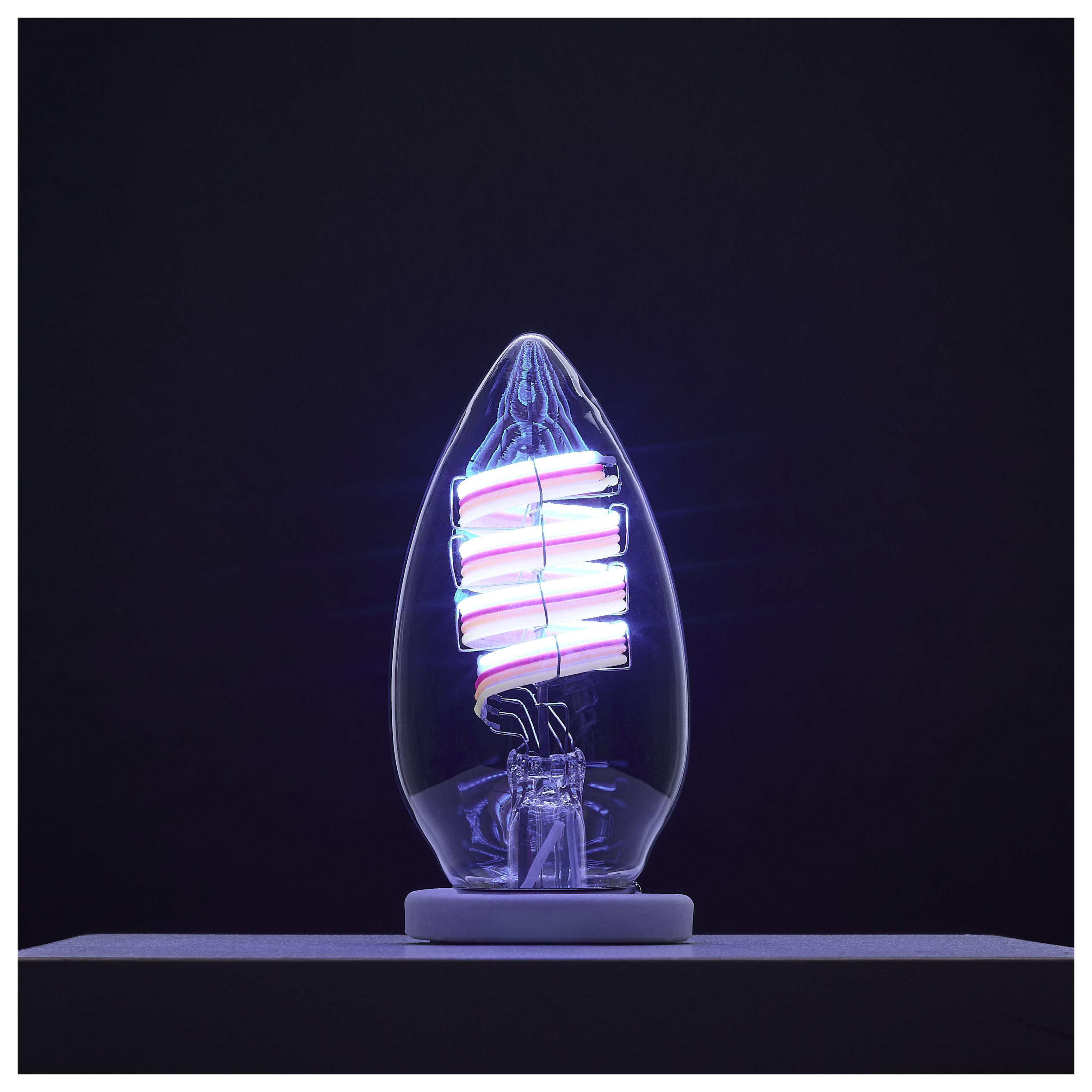 B11/4W/LED/RGBTW/CL/E26 - S11243