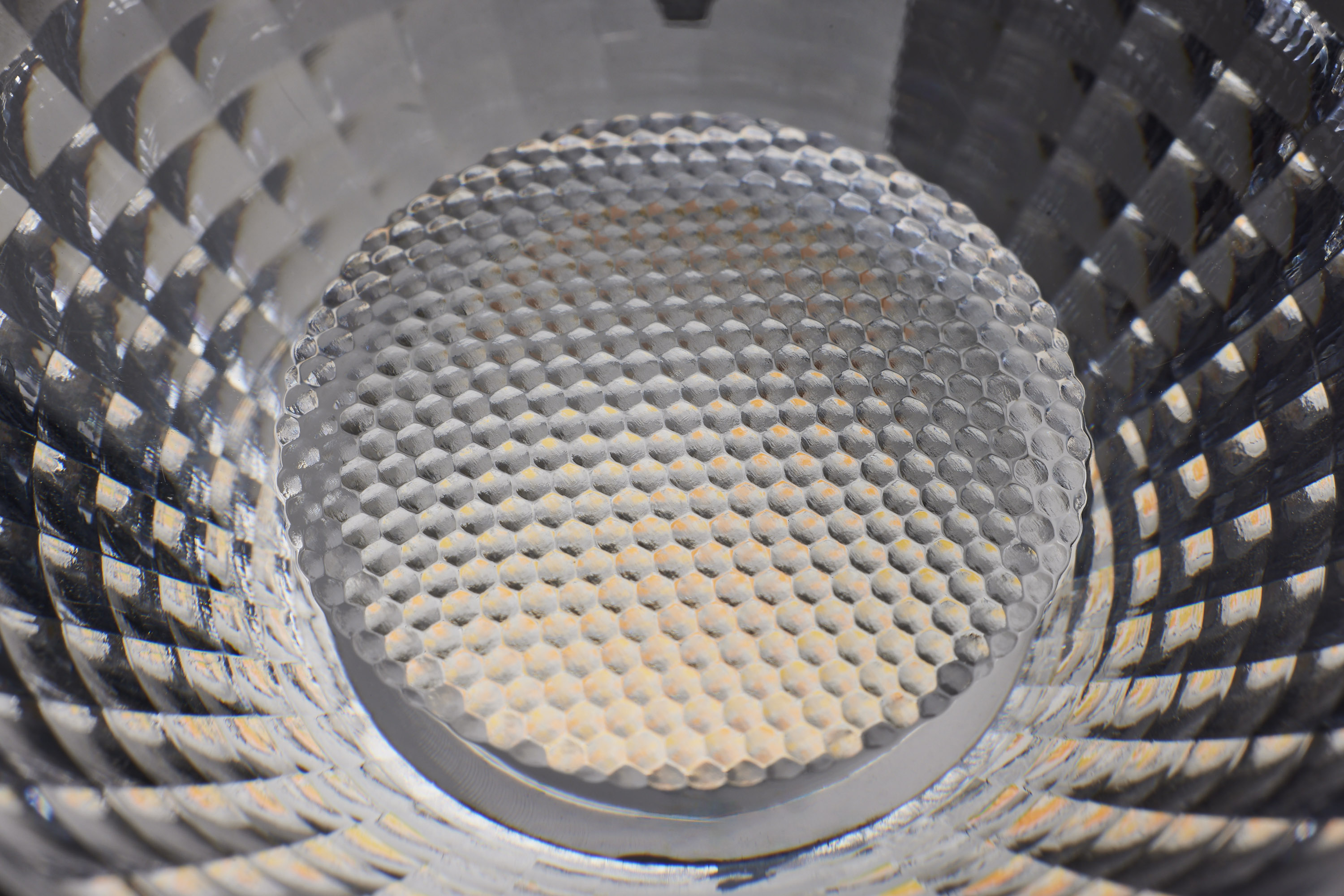 12W/DW/GBL/4/CCT/SQ/RD/WH - S11621R1