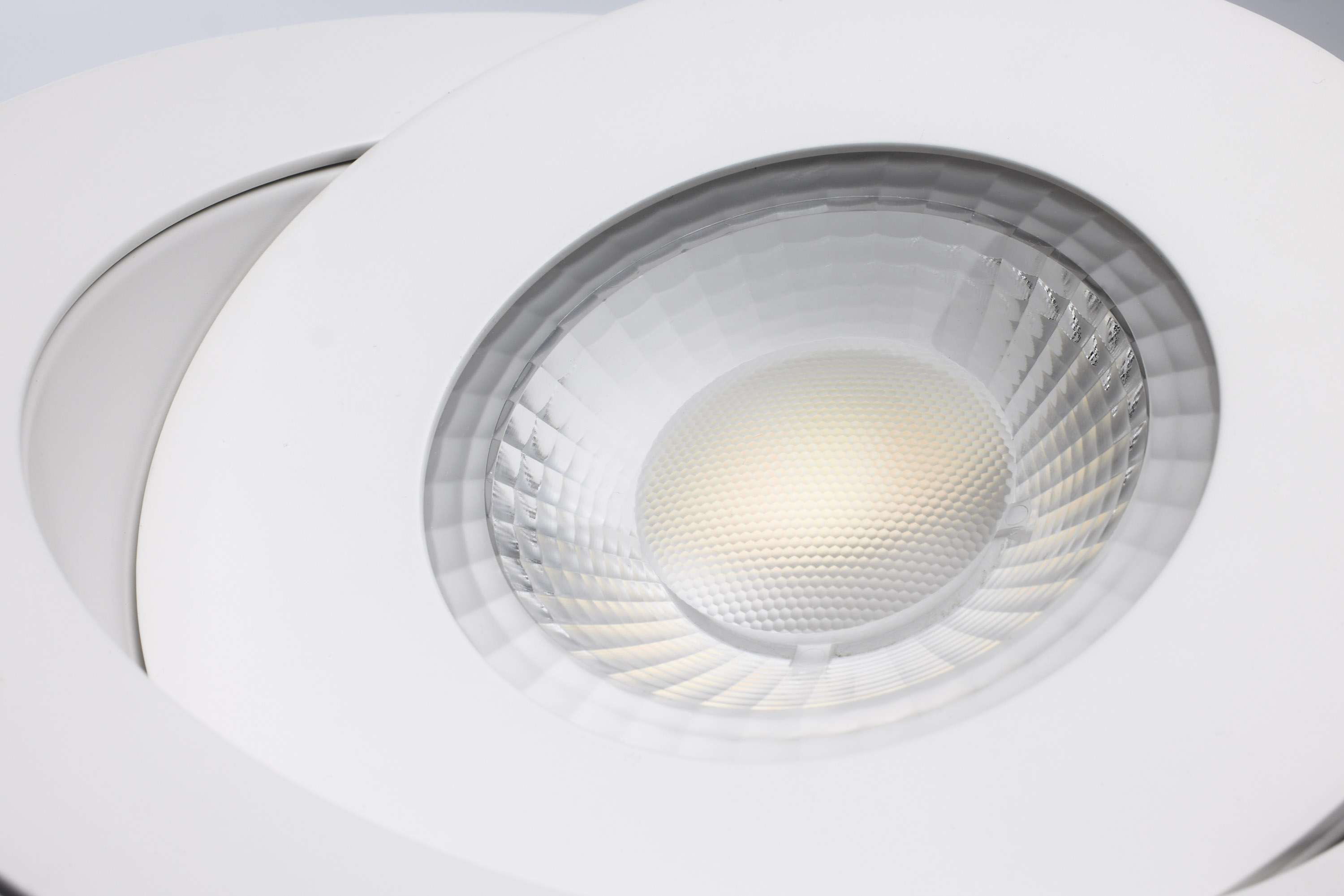 15WLED/GBL/6/CCT/RND/WH - S11860