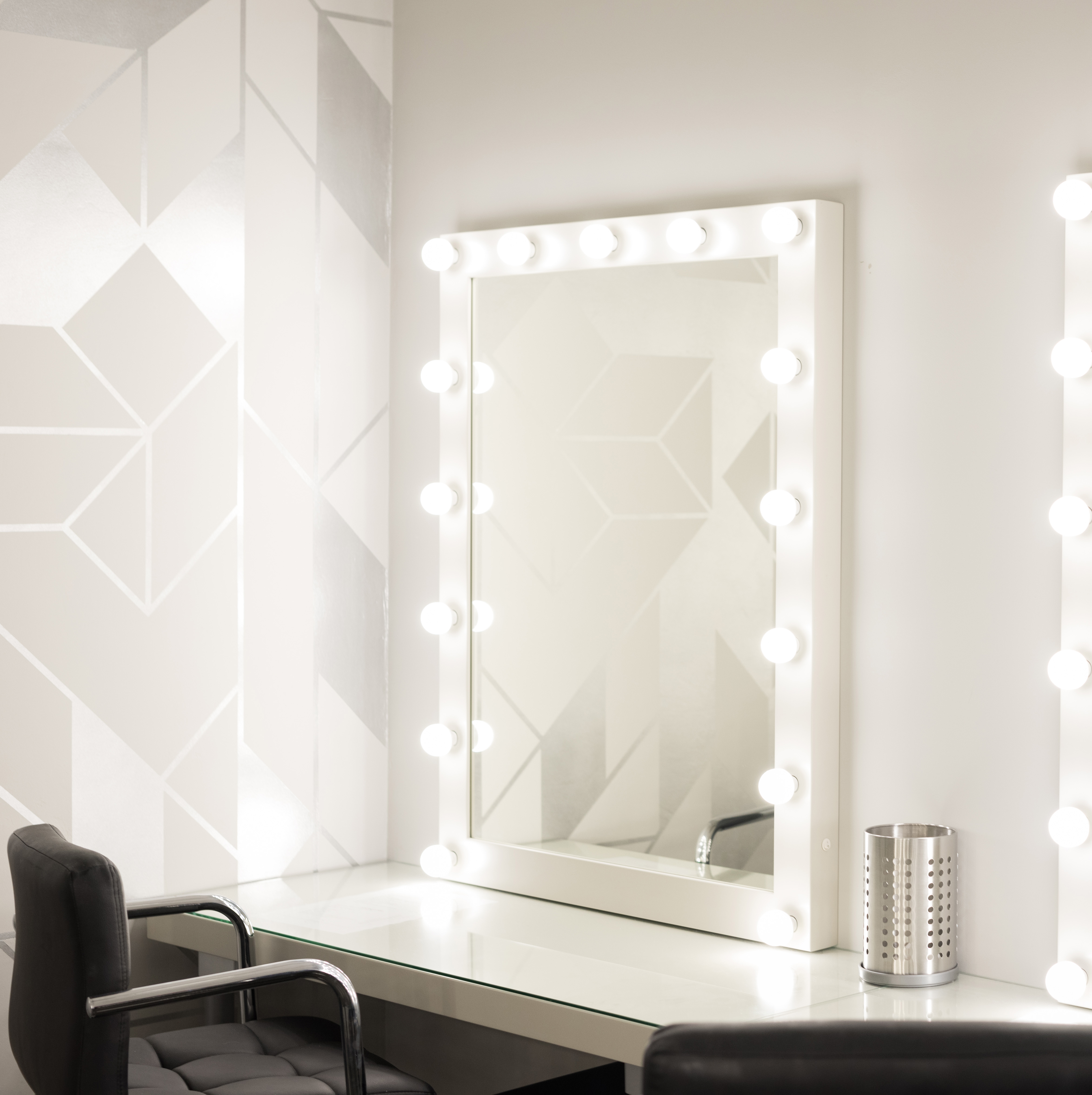 3G16.5/LED/WH/927/120V/E12 - S21202