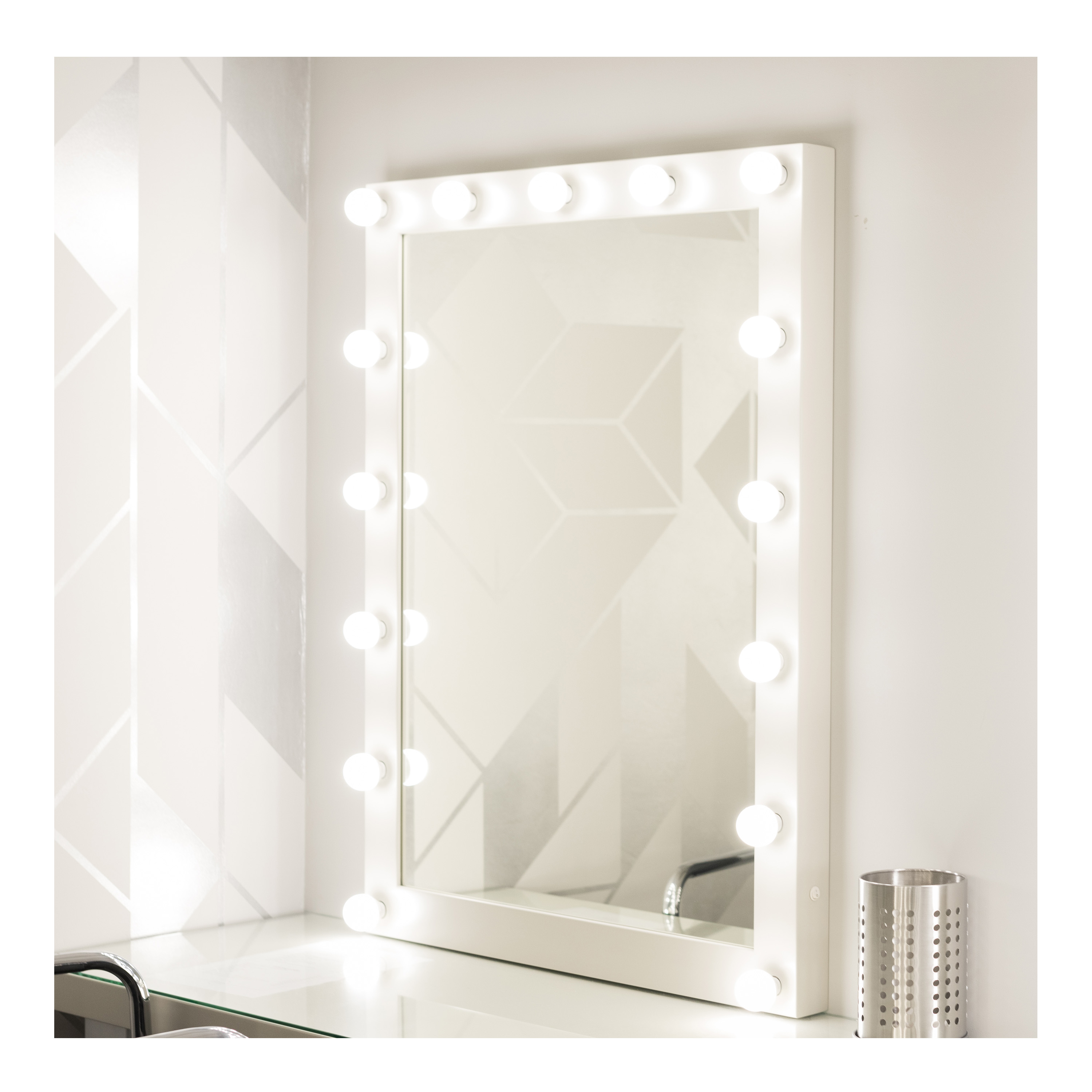 4.5G16.5/LED/WH/940/120V/E12 - S21208