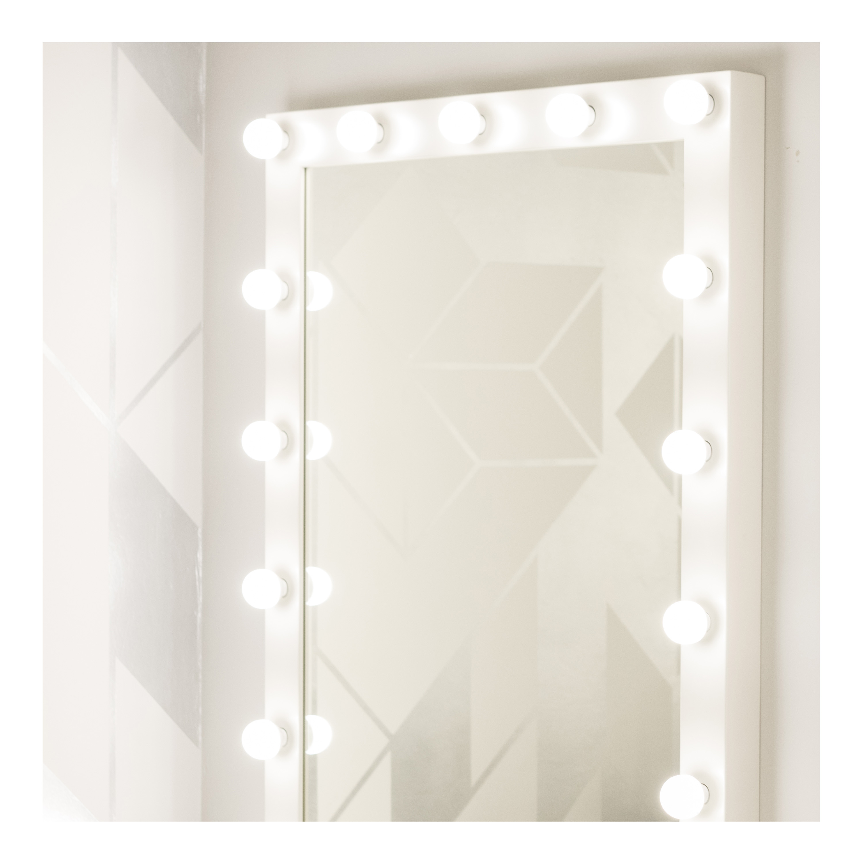 4.5G16.5/LED/WH/940/120V/E26 - S21219