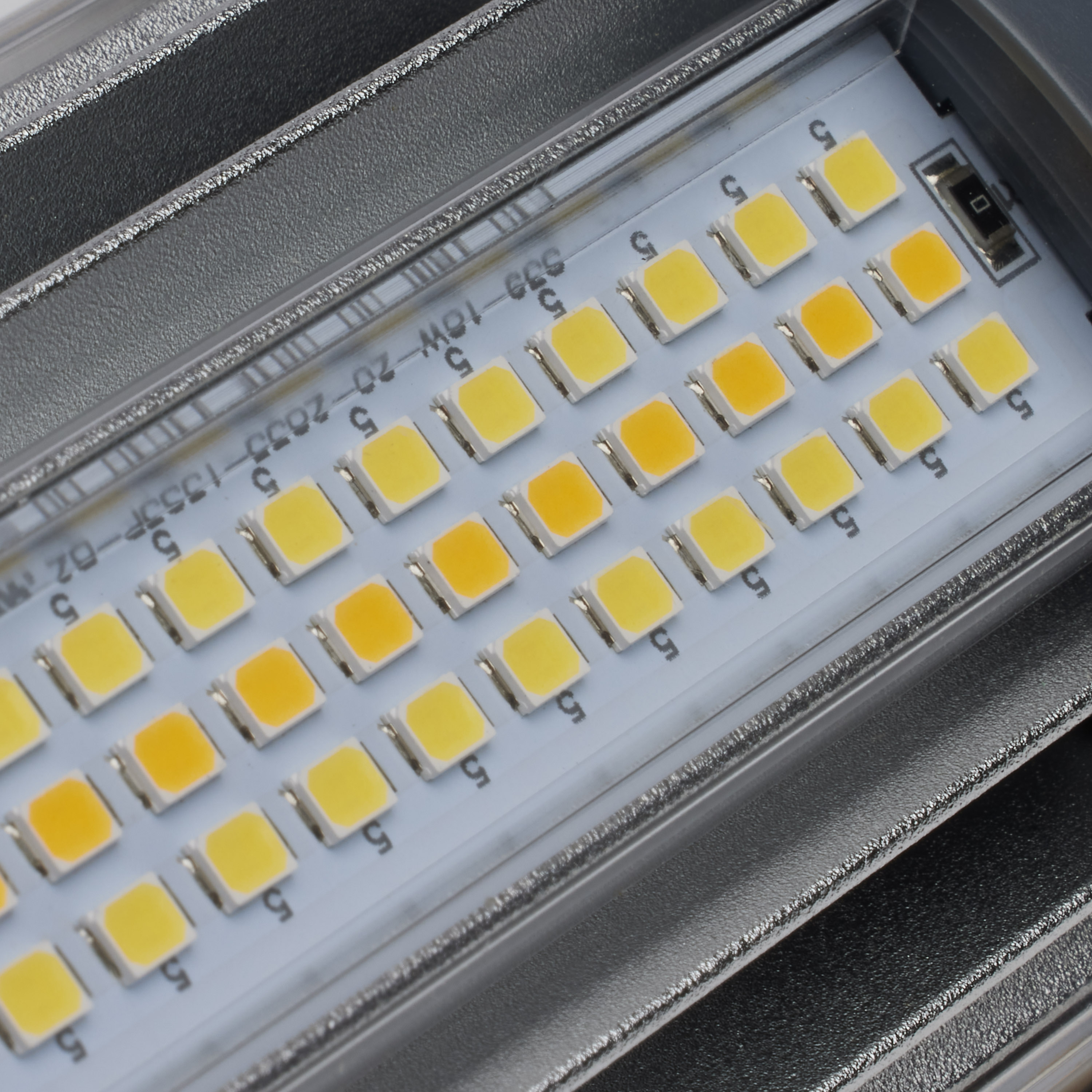 18W/LED/CCT/277-347V/E26 - S23160