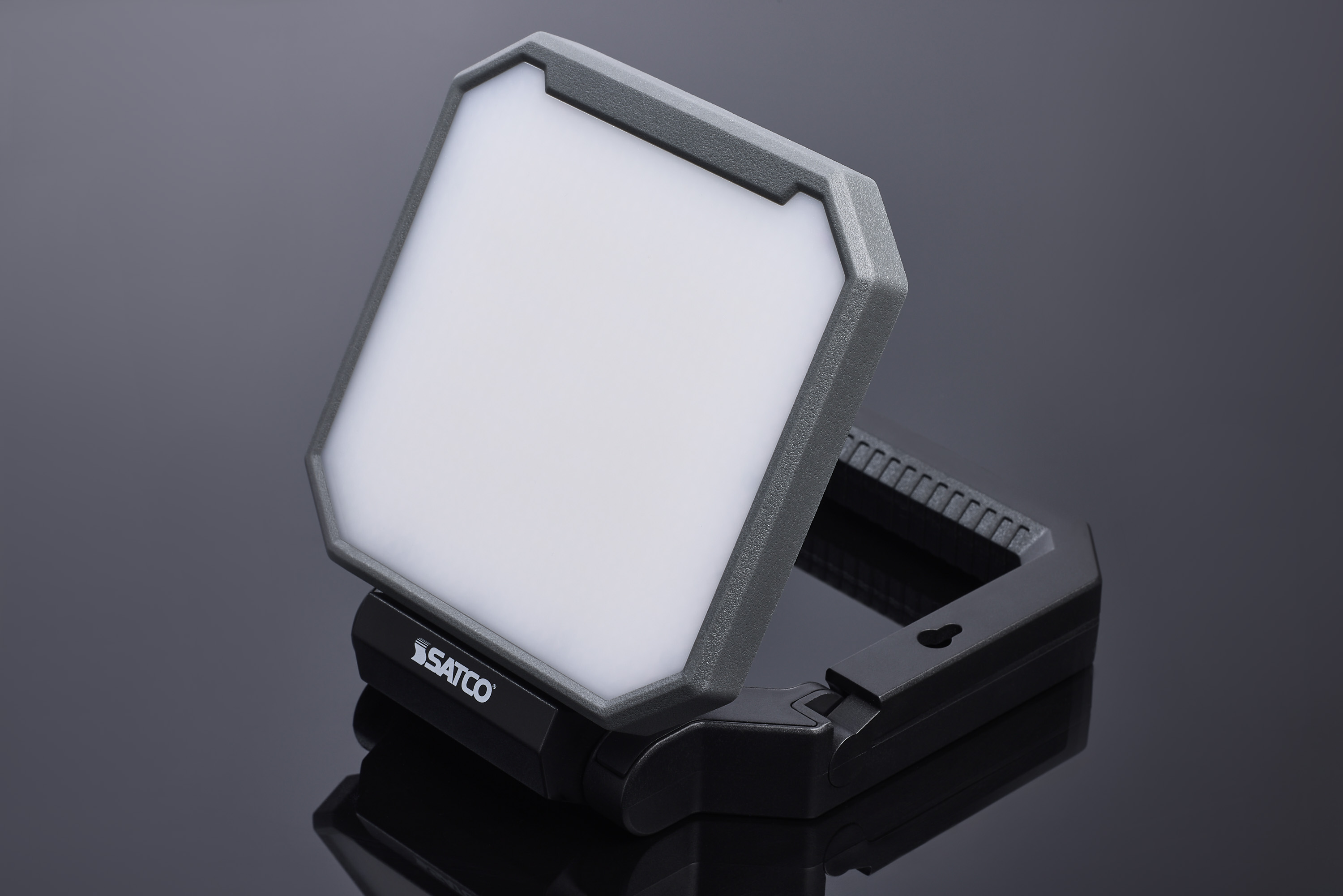 LED MULTI-PURPOSE WORK LIGHT - S30102