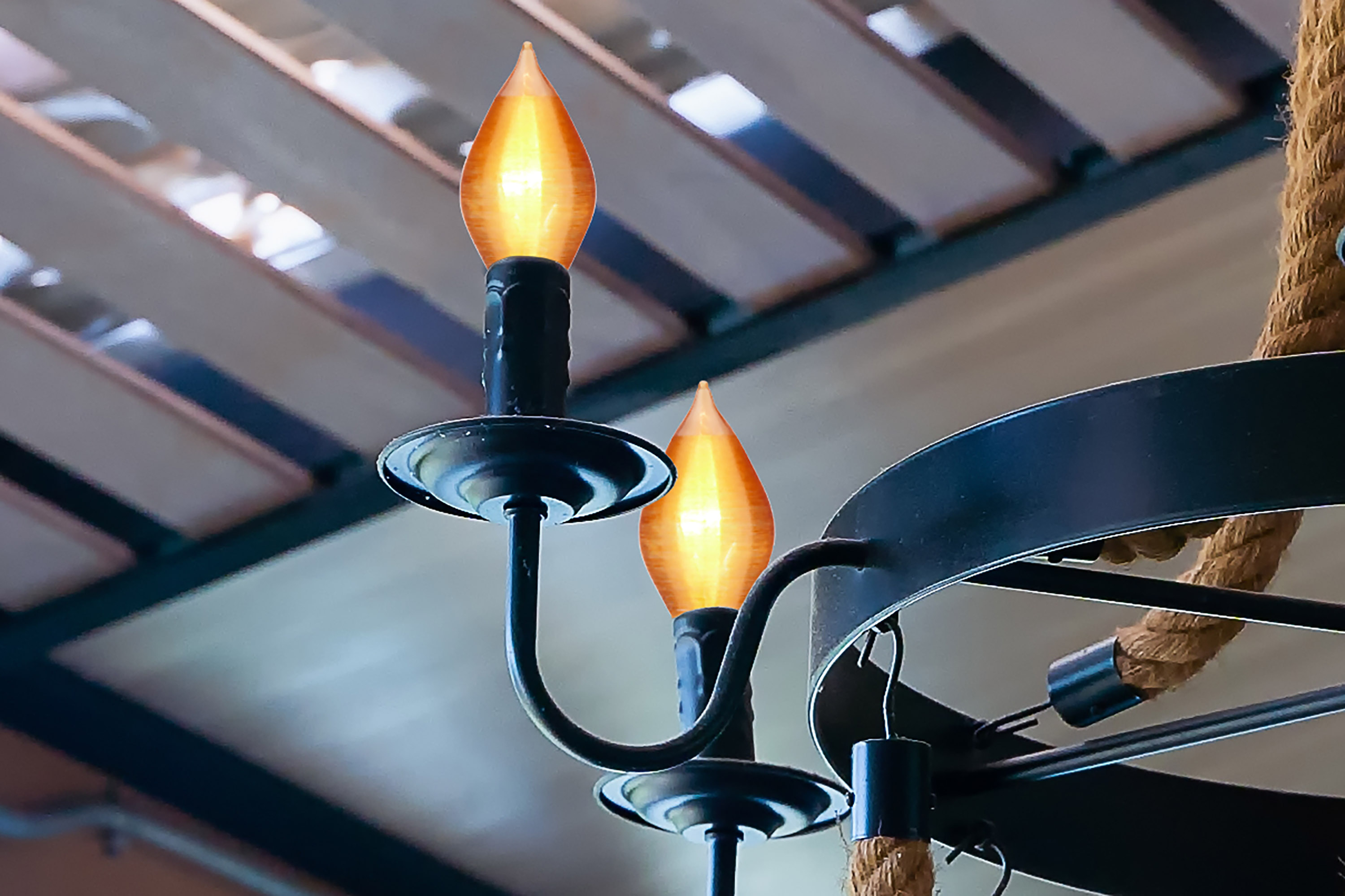 SATCOESCENT 40W C15 STD AMBER - S3416