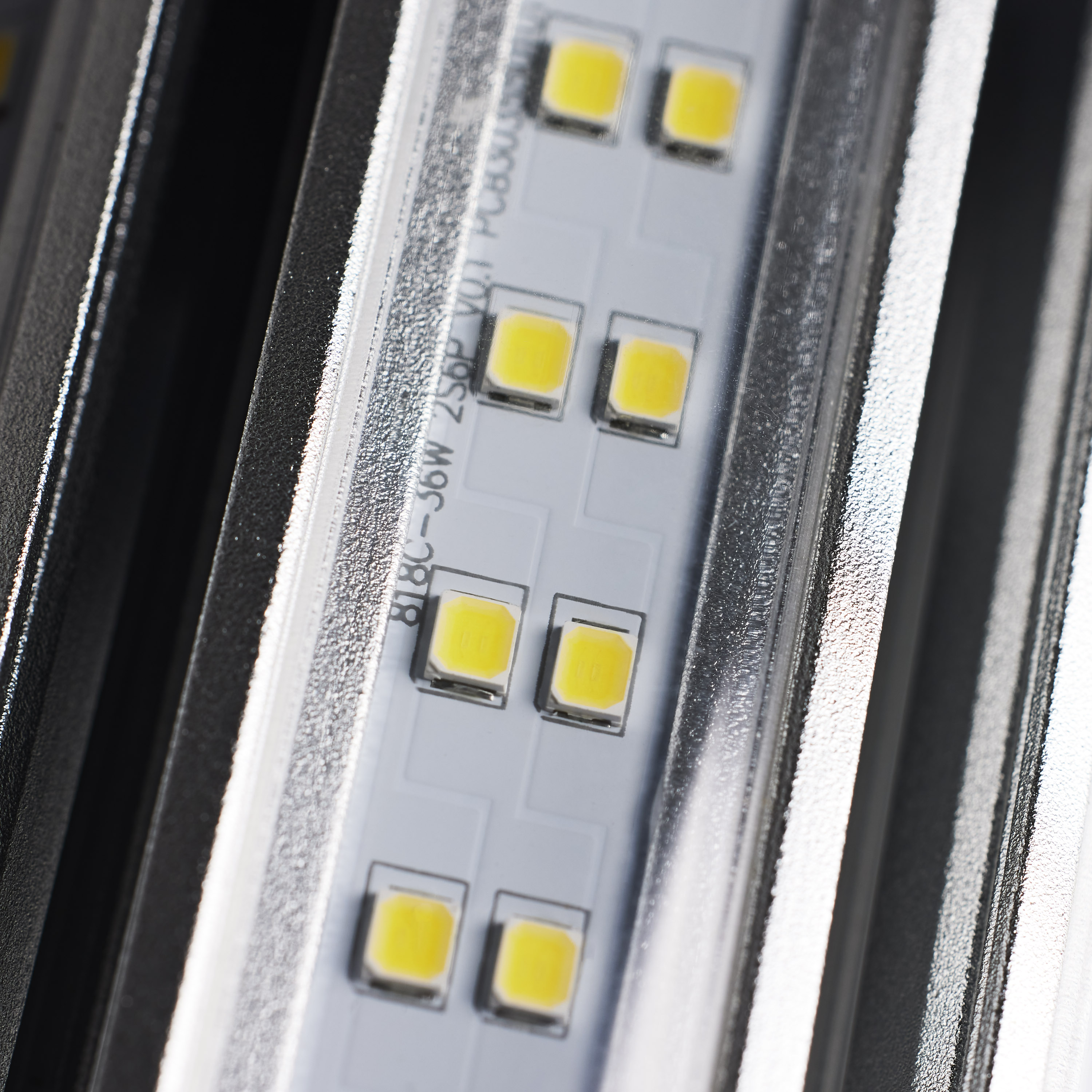 36W/LED/HP/827/100-277V/E26 - S49672