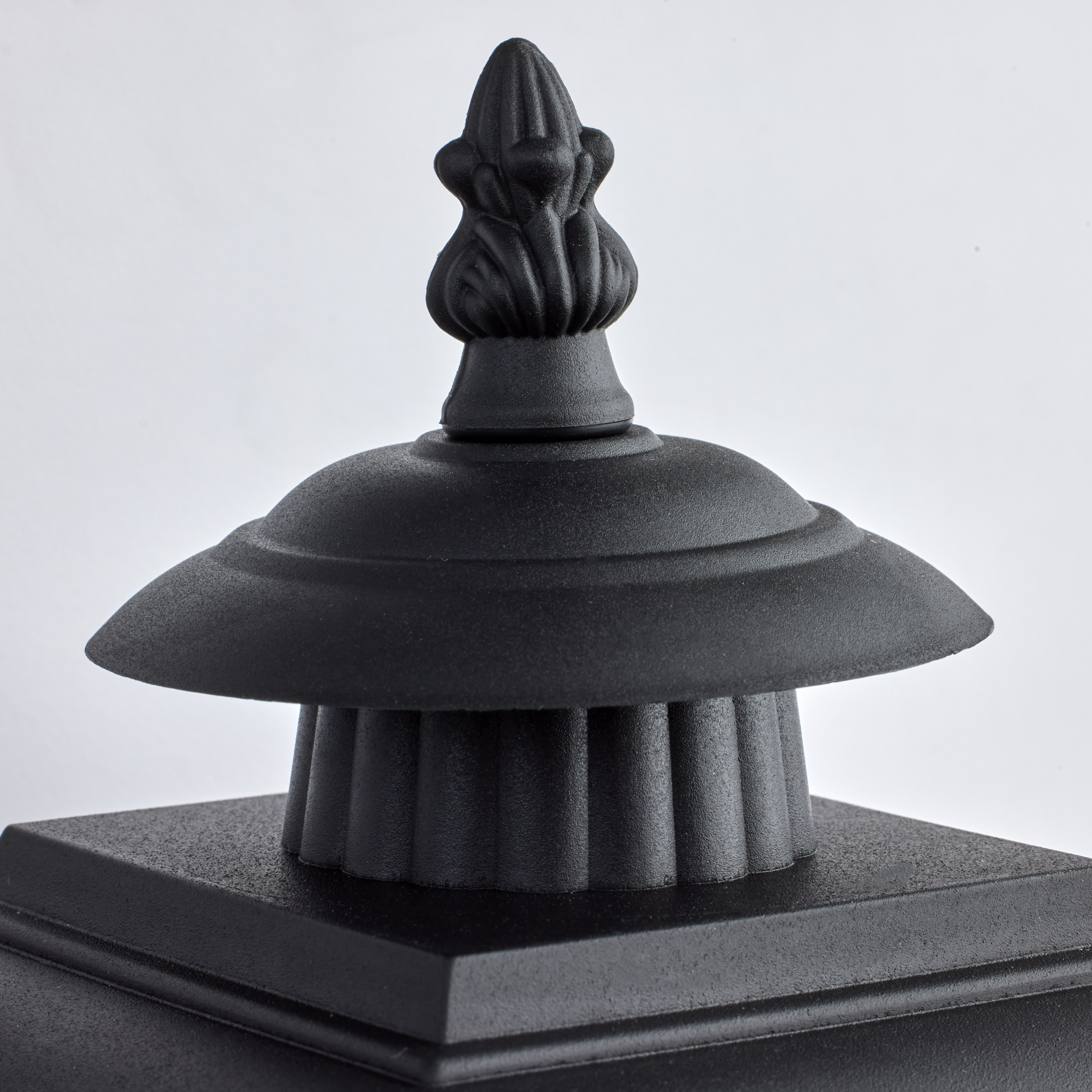 1 LT POLY 17 COACH LANTERN - SF77-896