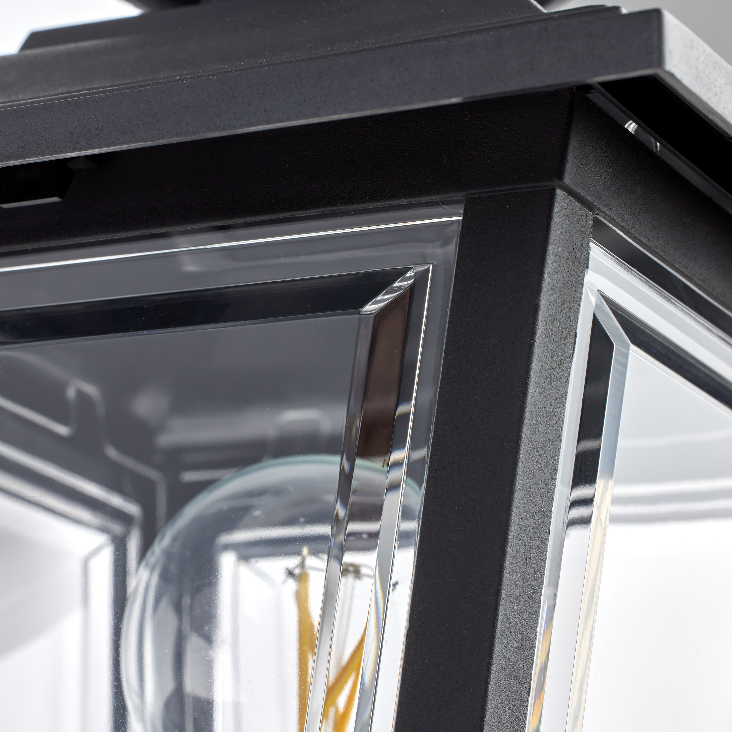 1 LT POLY 17 COACH LANTERN - SF77-896