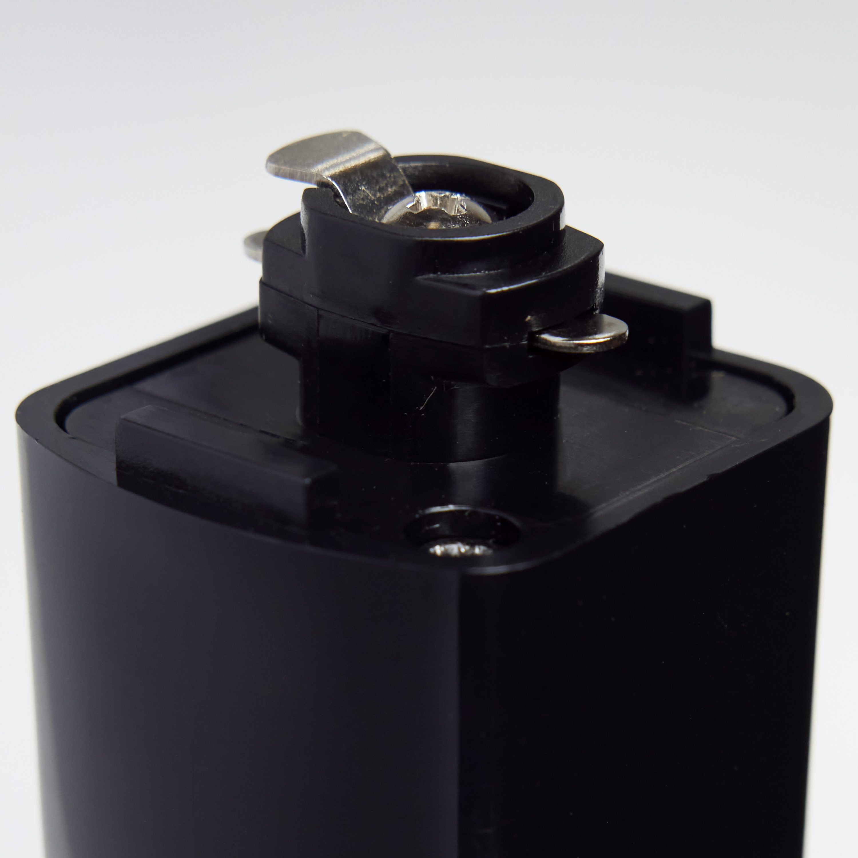 TRACK PRO SERIES- 30W- BK- 24 - TH622