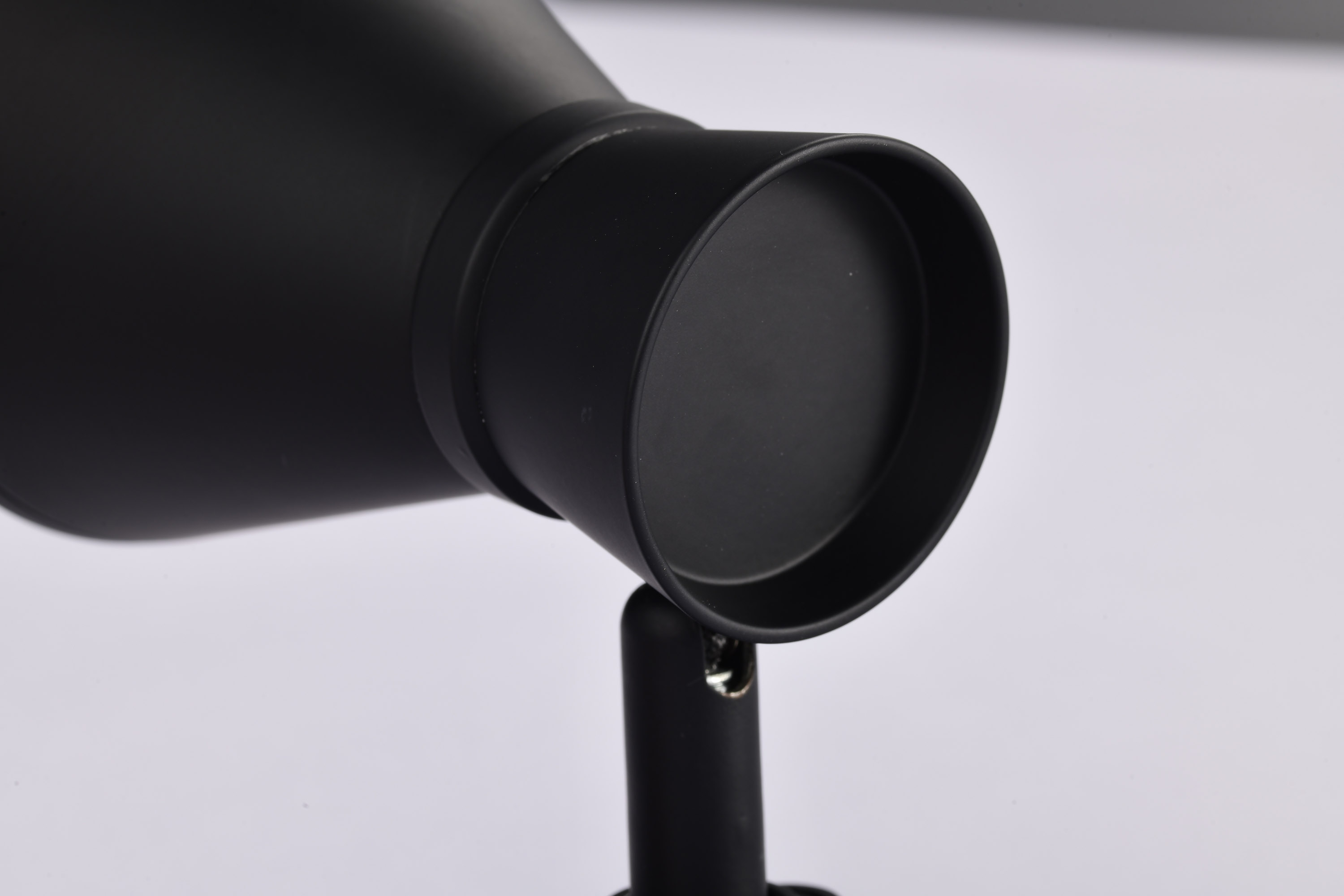 12W LED CINCH TRACK HEAD 24 - TH631