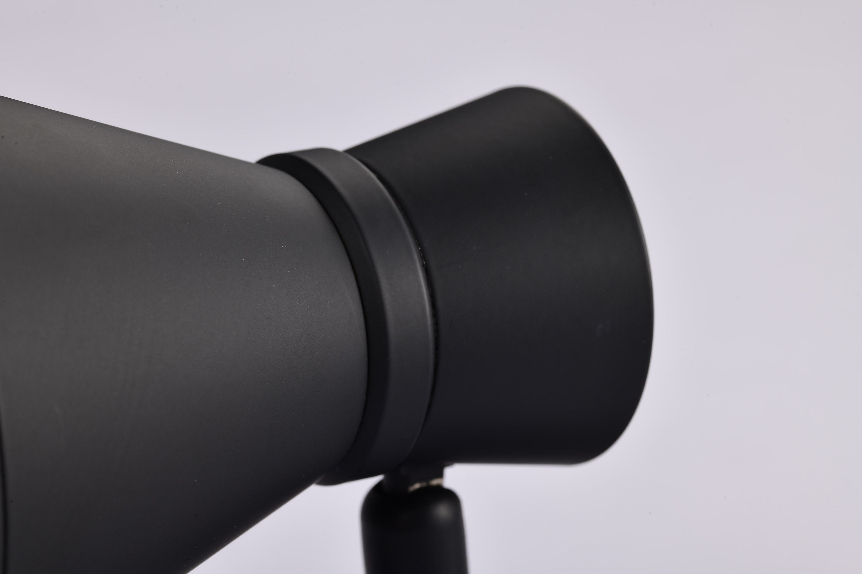 12W LED CINCH TRACK HEAD 36 - TH641