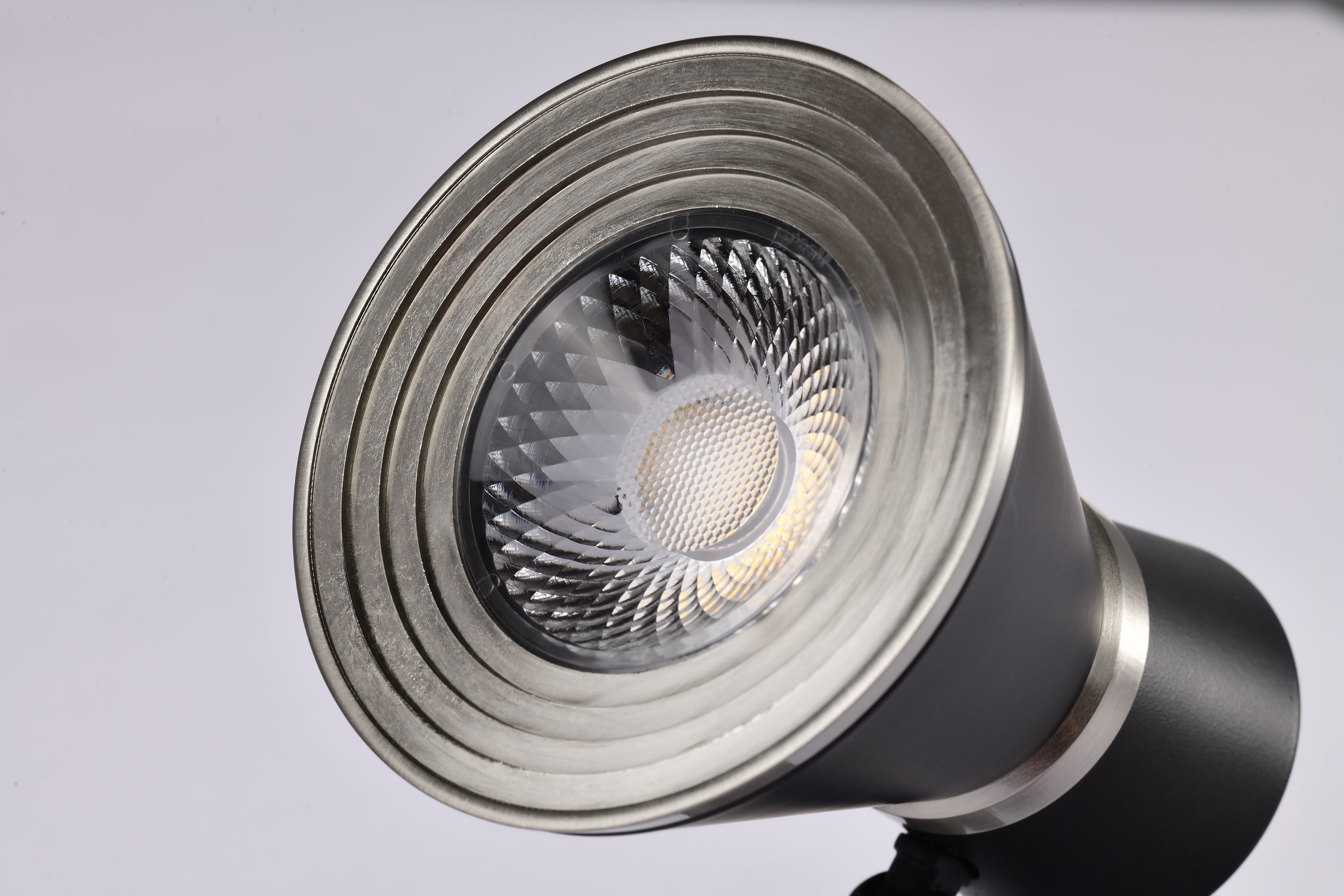 12W LED CINCH TRACK HEAD 36 - TH644