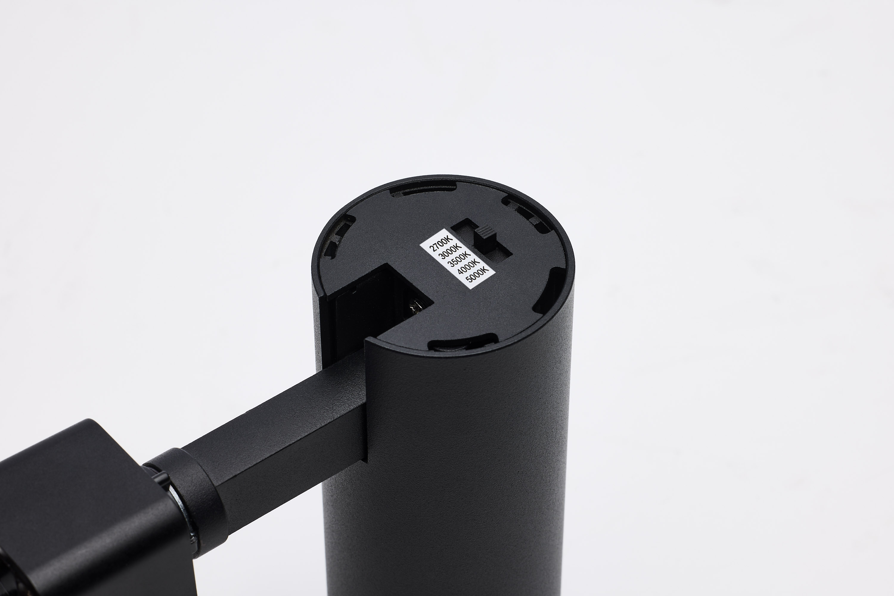 15W BEAM ADJ TRACK HEAD - TH732