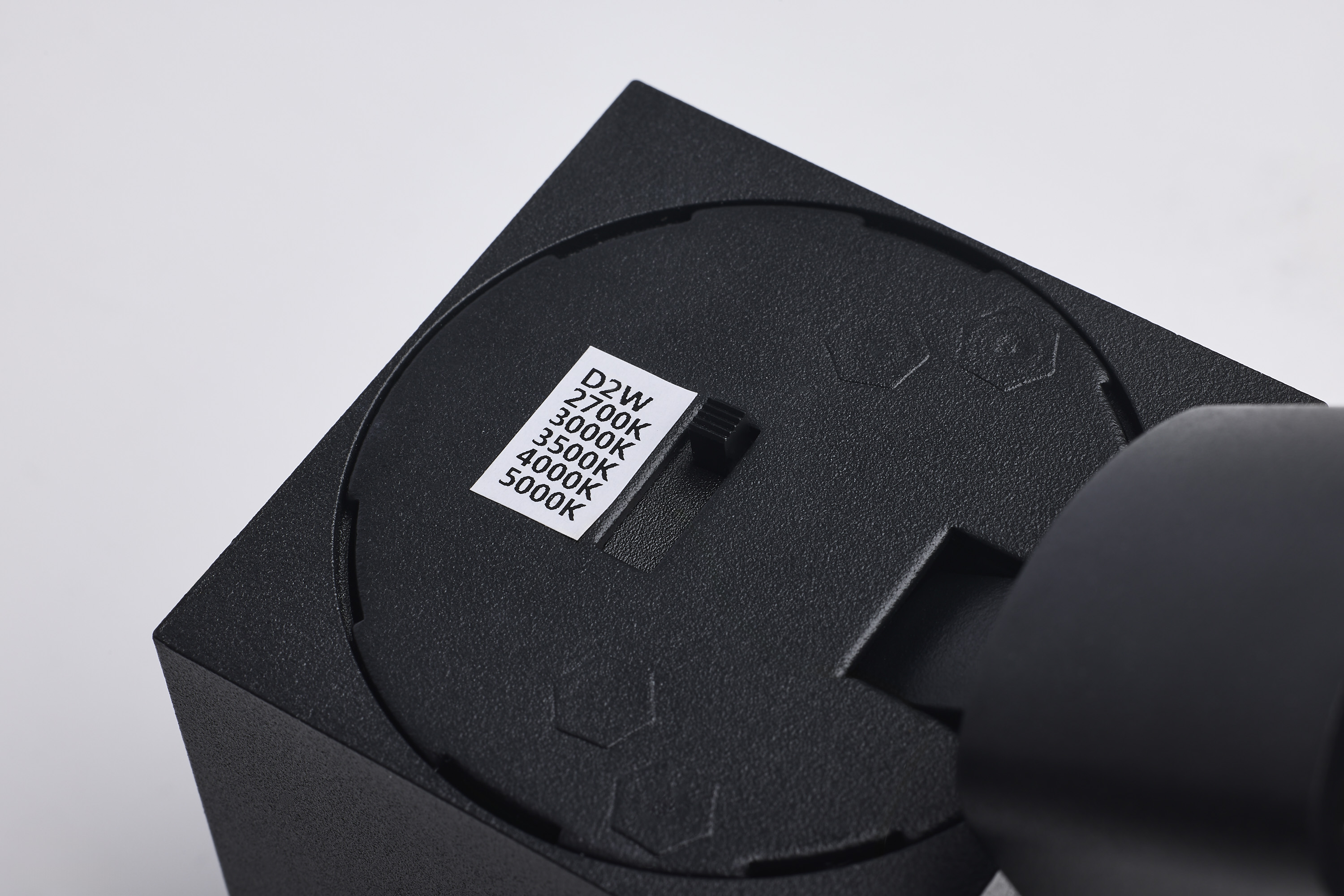 8W SQUARE D2W 6CCT BLACK 48' - TH755