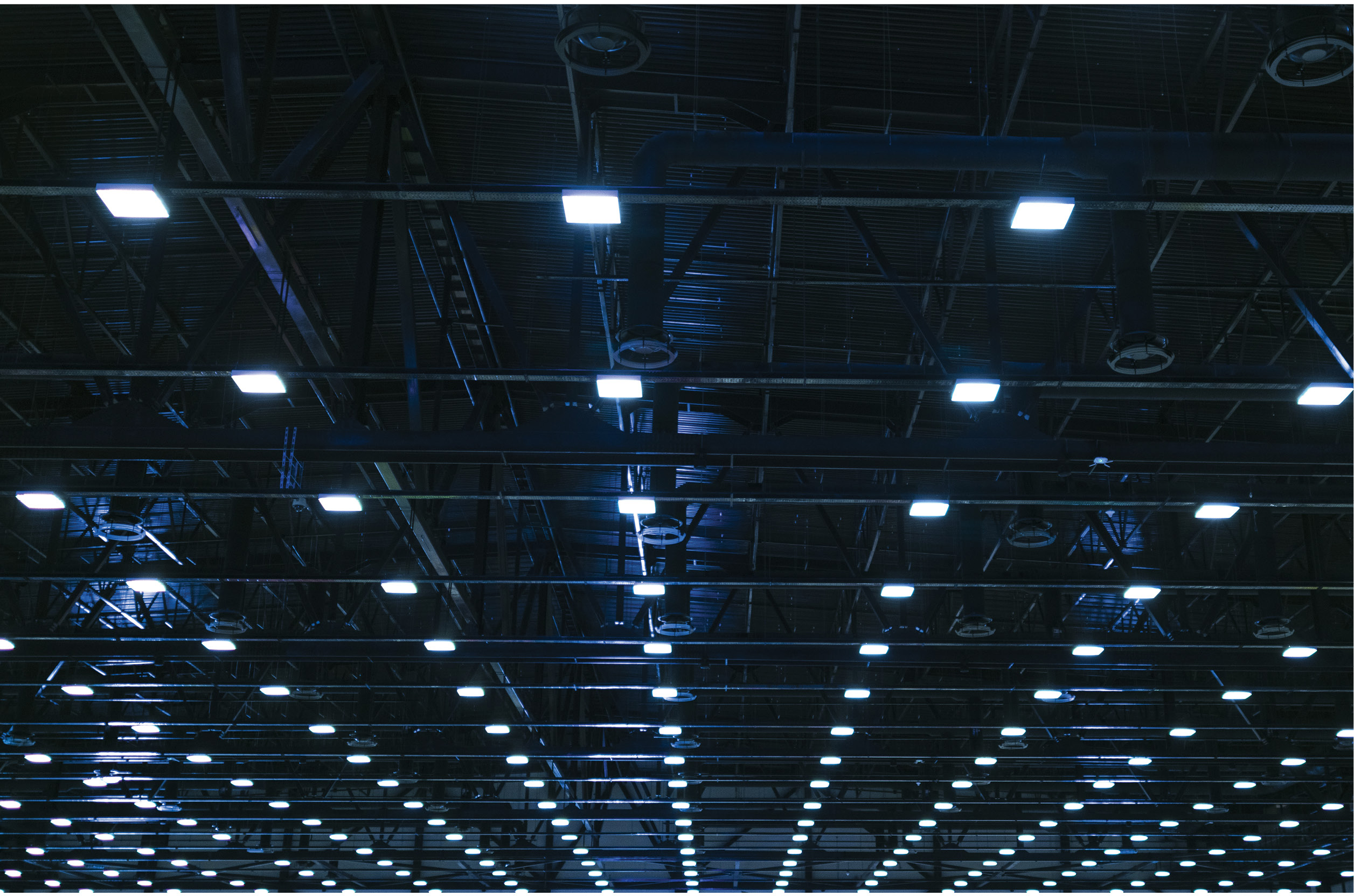 225W LED 4FT LINEAR HI-BAY - 65-508