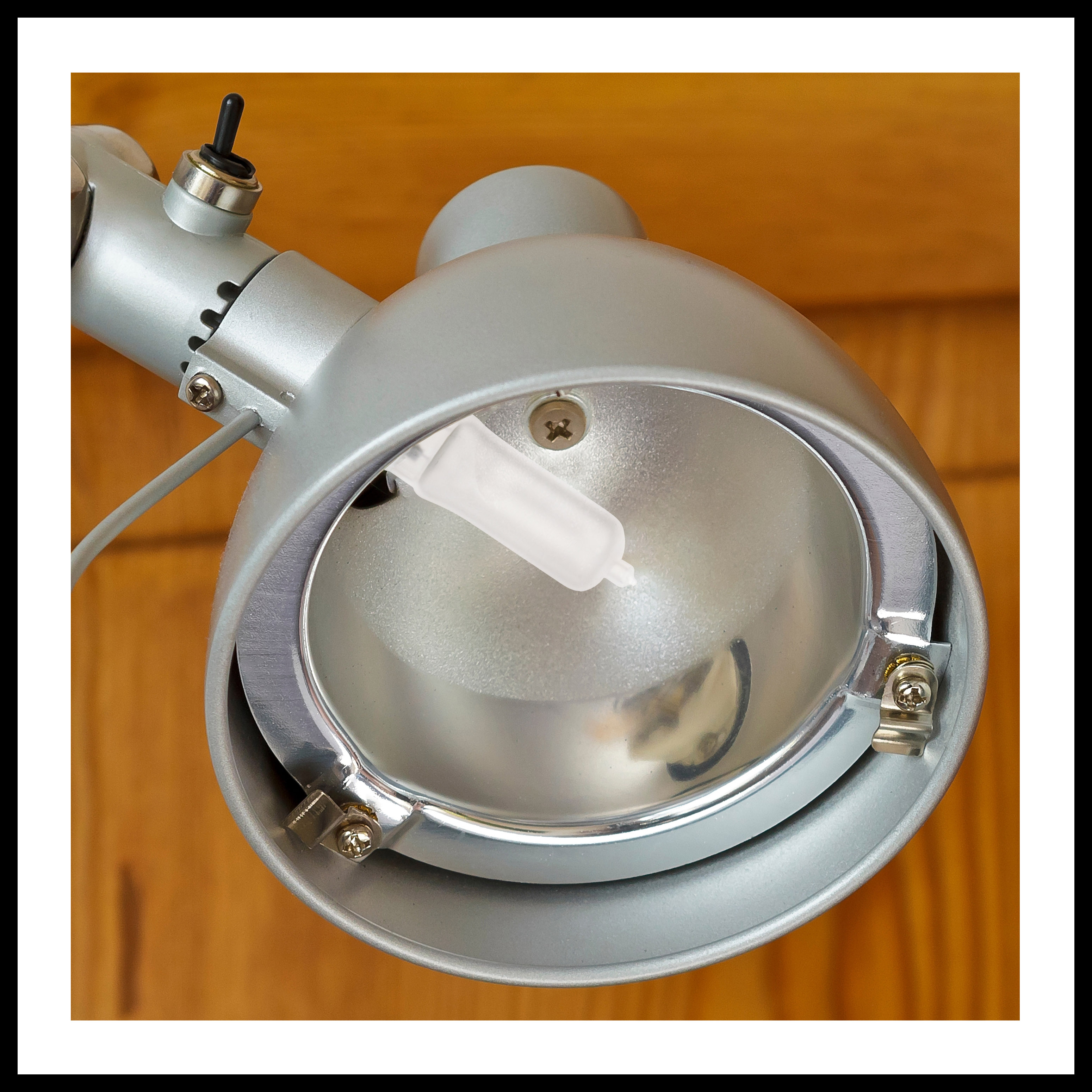 100W MINI-CAN FROSTED 120V. - S1916