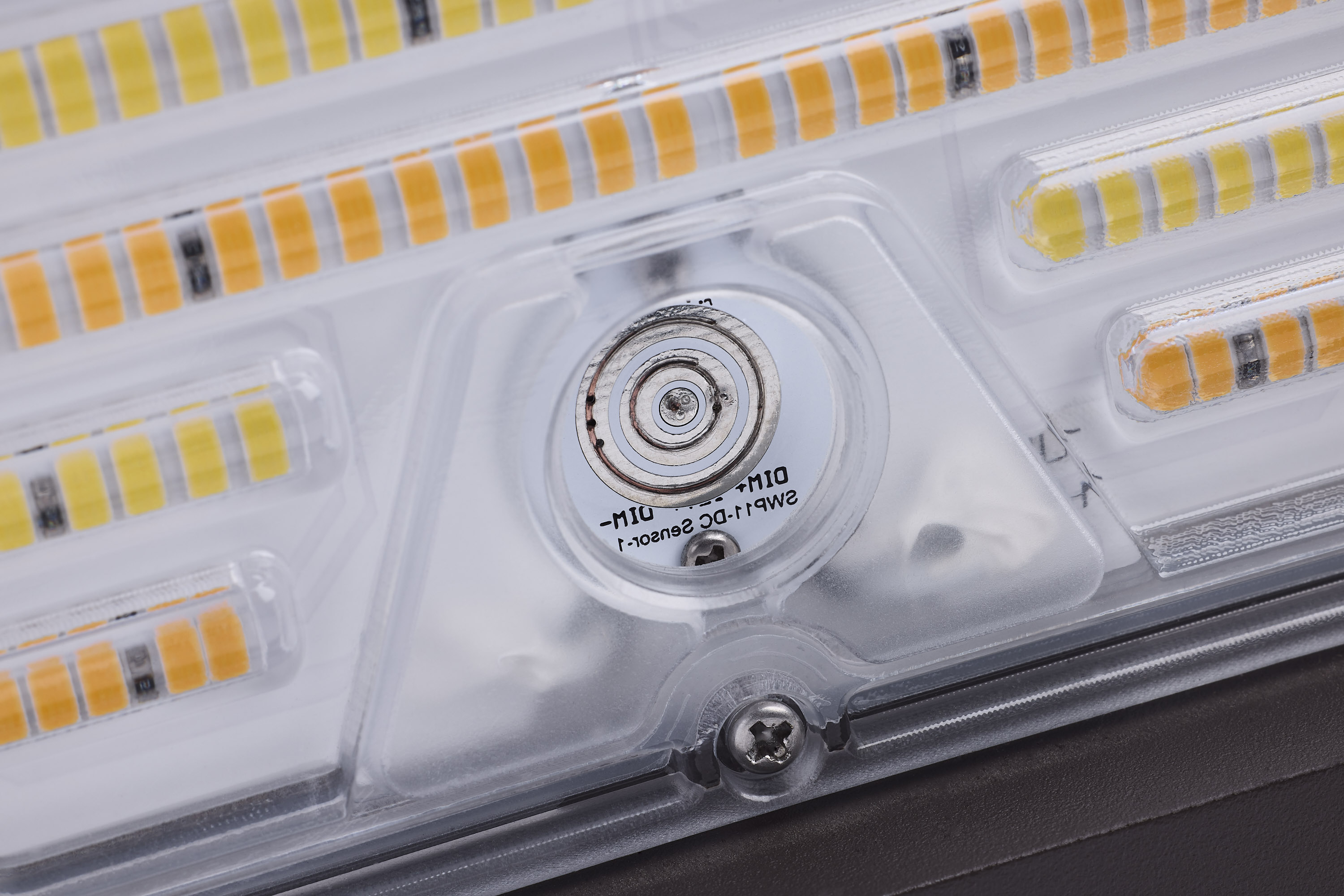65-555 LED FULL CUTOFF WALL PACK