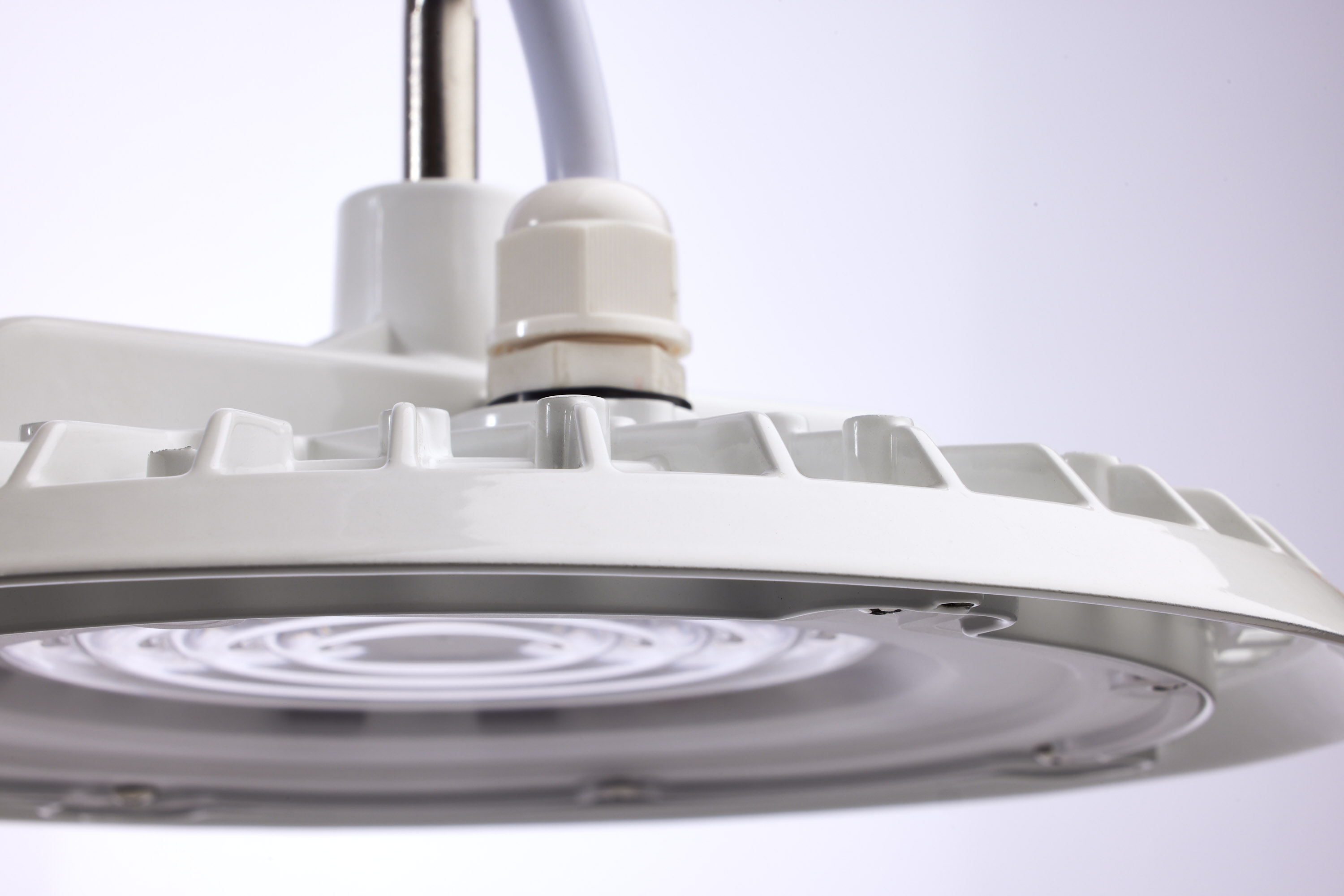 LED 60W UFO W/PLUG/120V - 65-970
