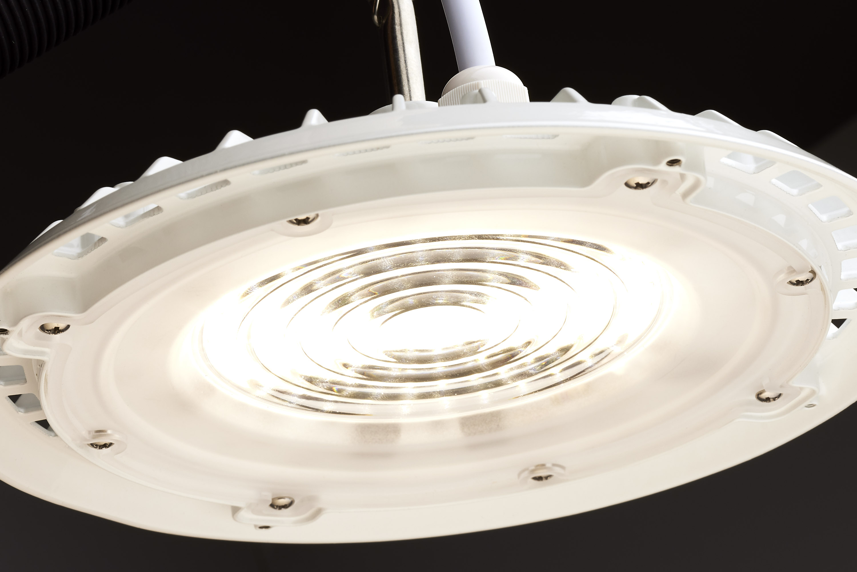 LED 60W UFO W/PLUG/120V - 65-971