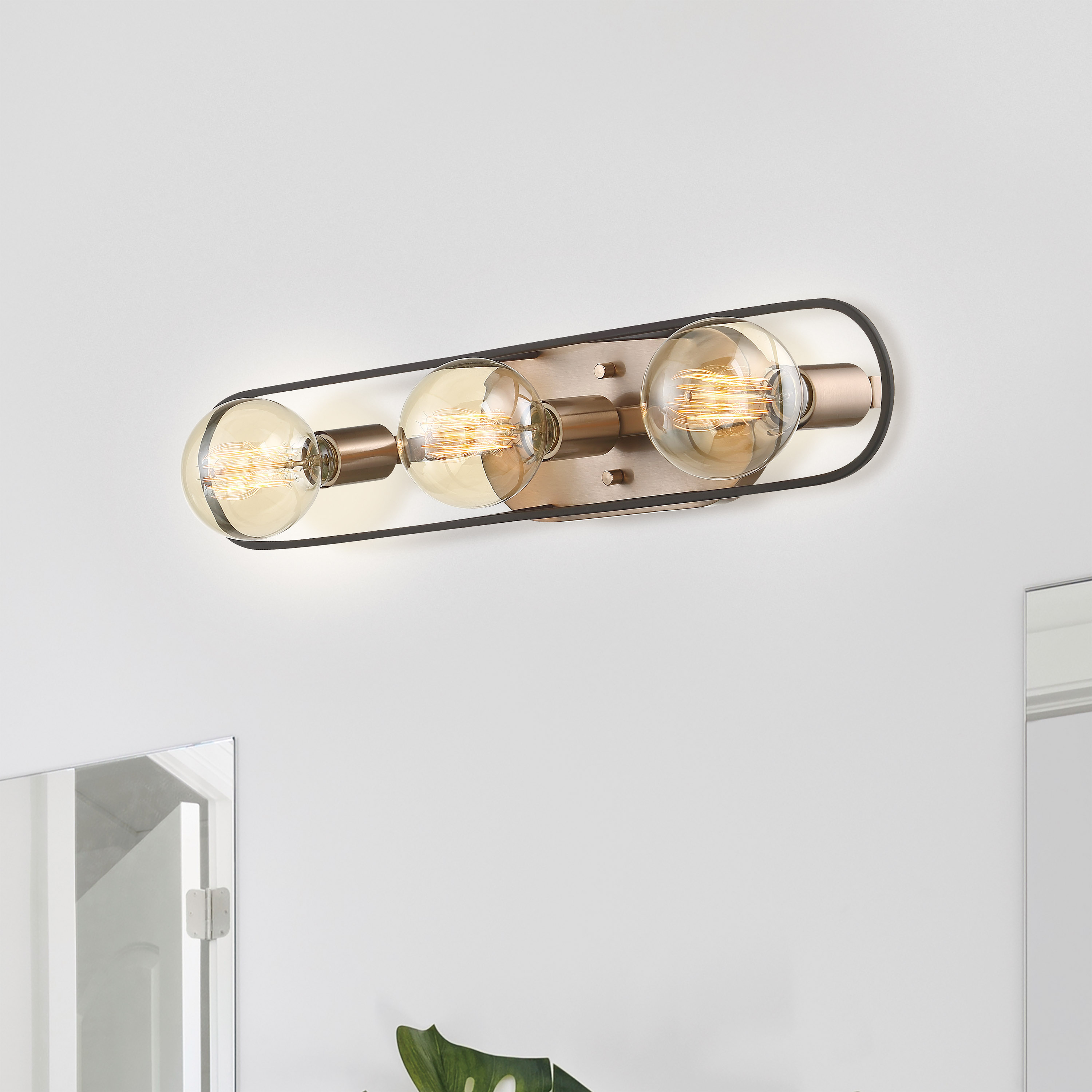 CHASSIS 3 LIGHT VANITY - 60-6653