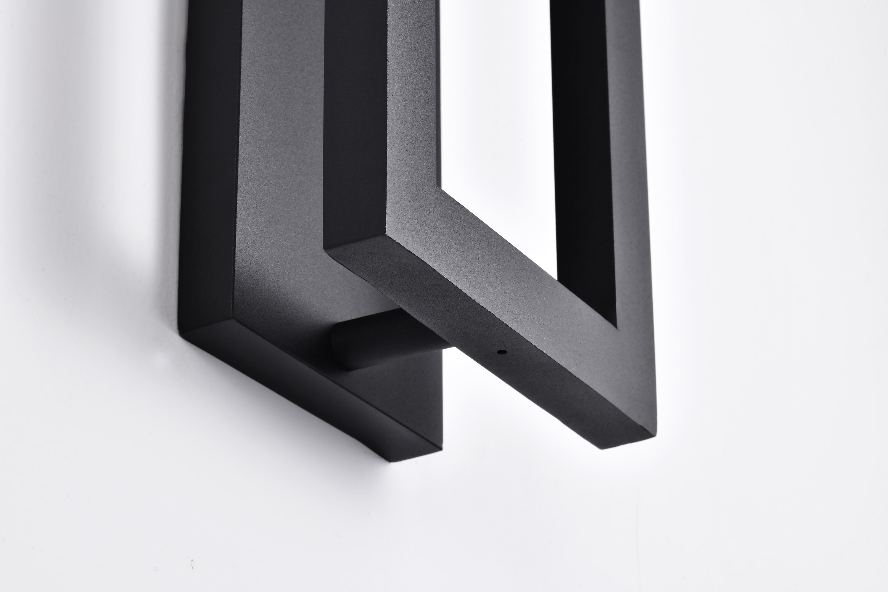 CREW 19" LED OUTDOOR SCONCE - 62-2302