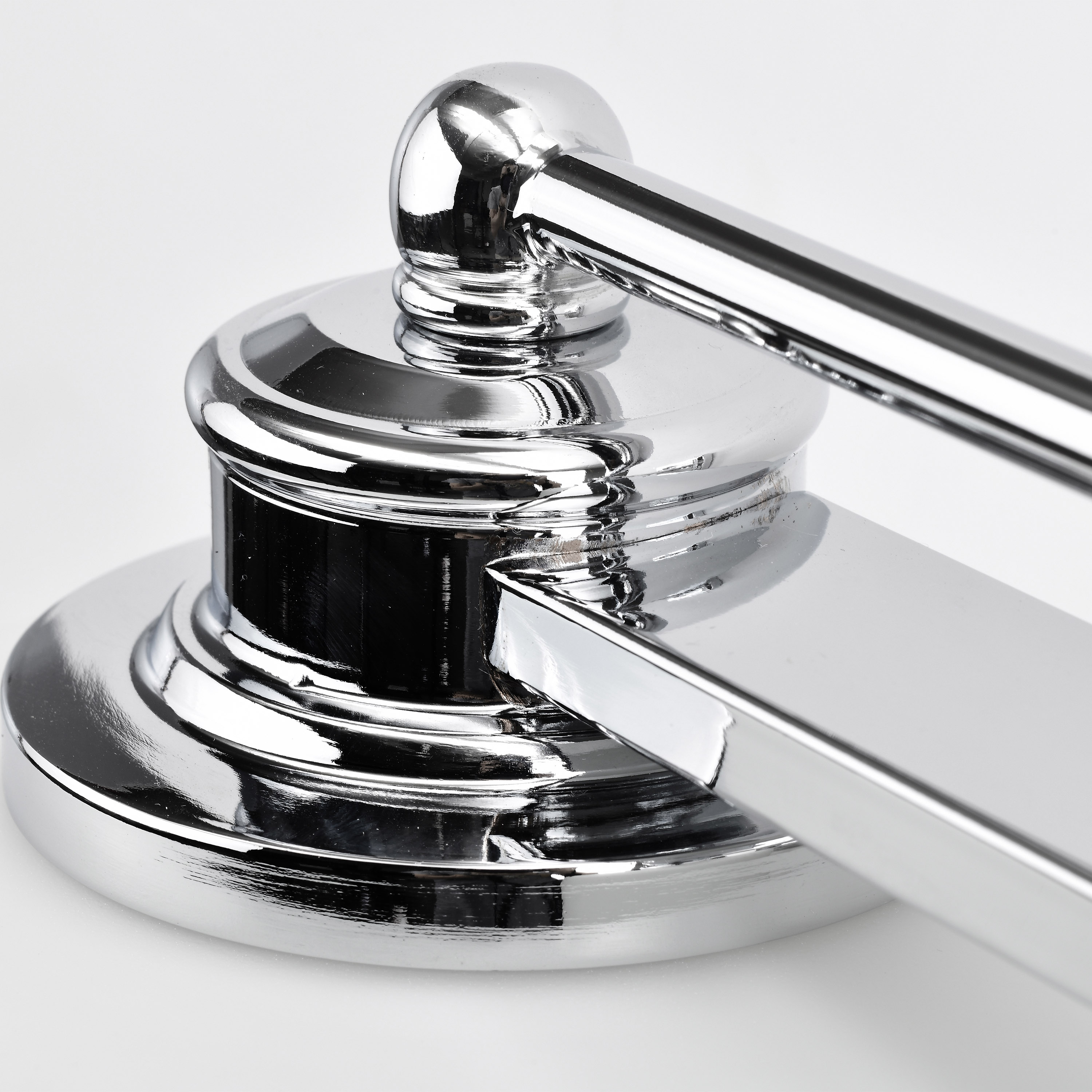 SOHO 3 LIGHT VANITY - 60-4583