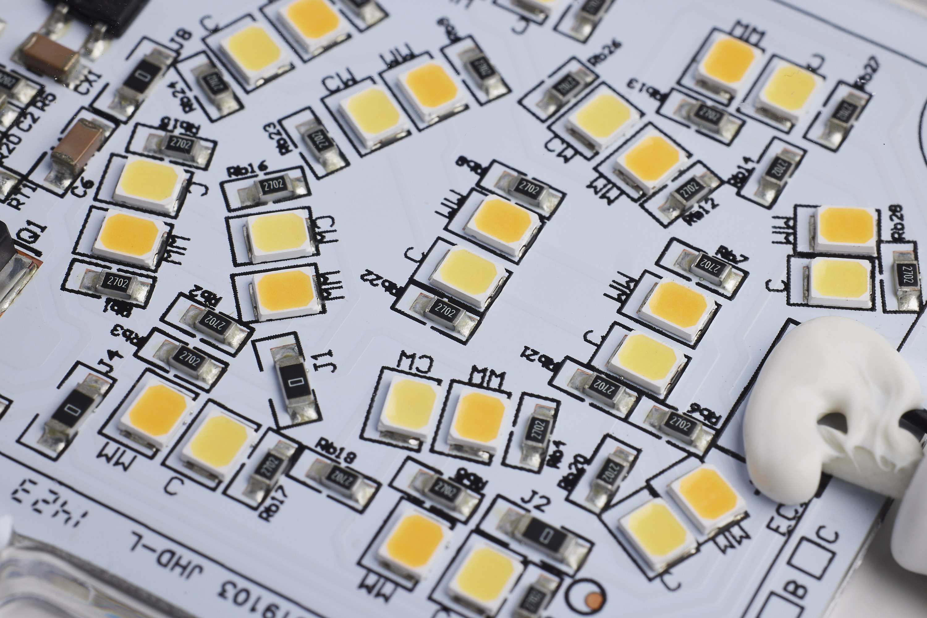 7" LED DISK LIGHT WHITE FINISH - 62-1801