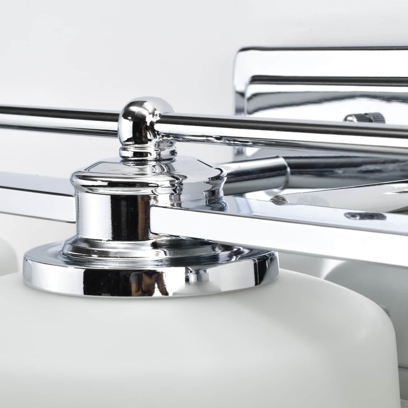 SOHO 3 LIGHT VANITY - 60-4583