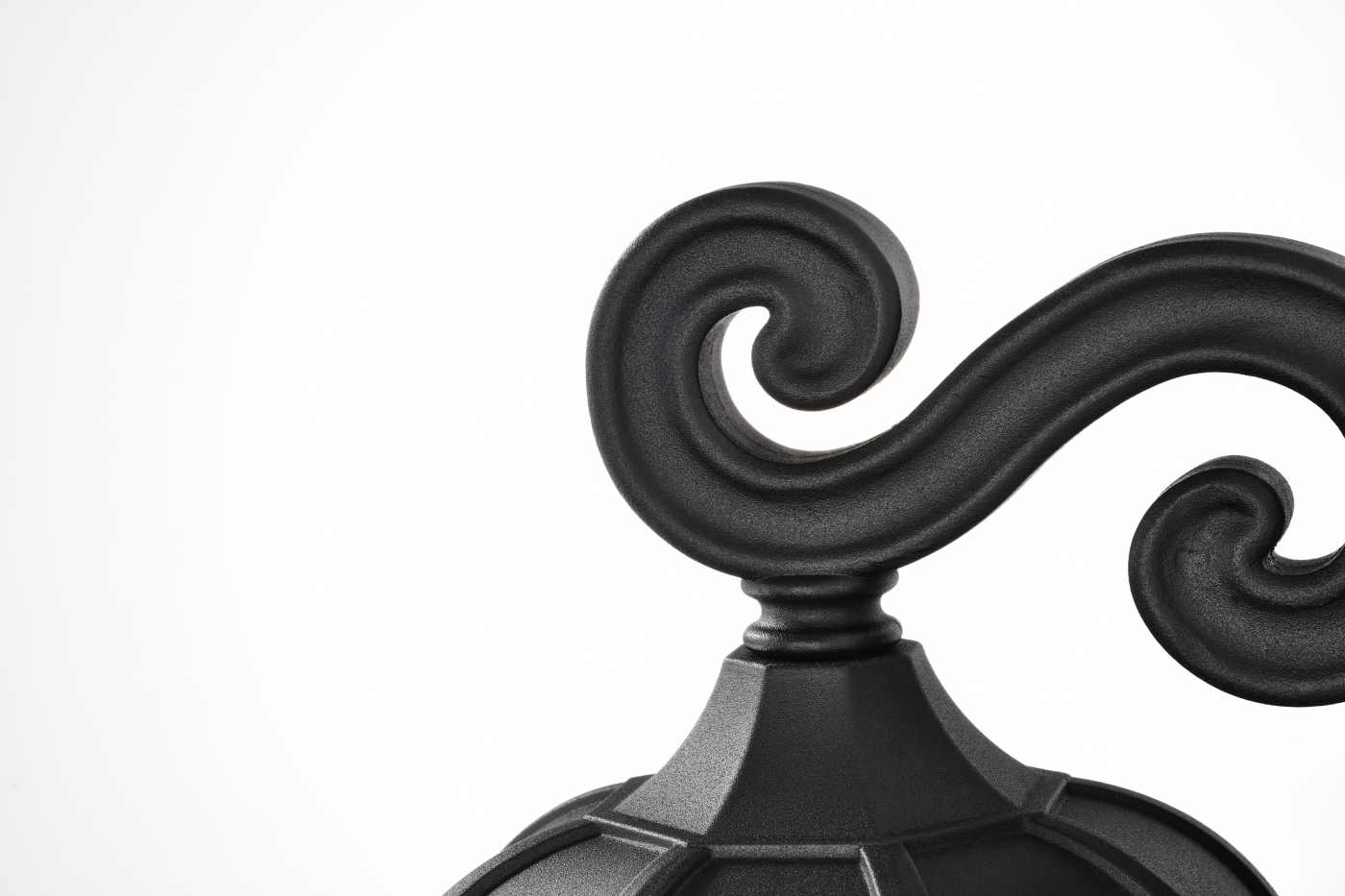 EAST RIVER 1LT OUTDOOR LG WALL - 60-5946