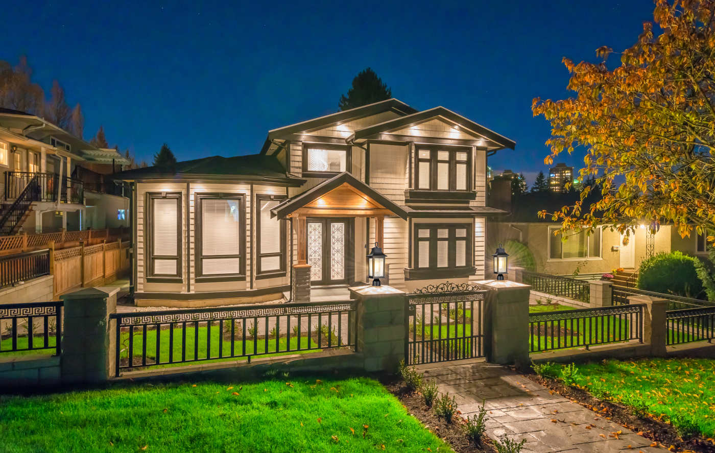 STILLWELL 1LT OUTDOOR POST - 60-5957